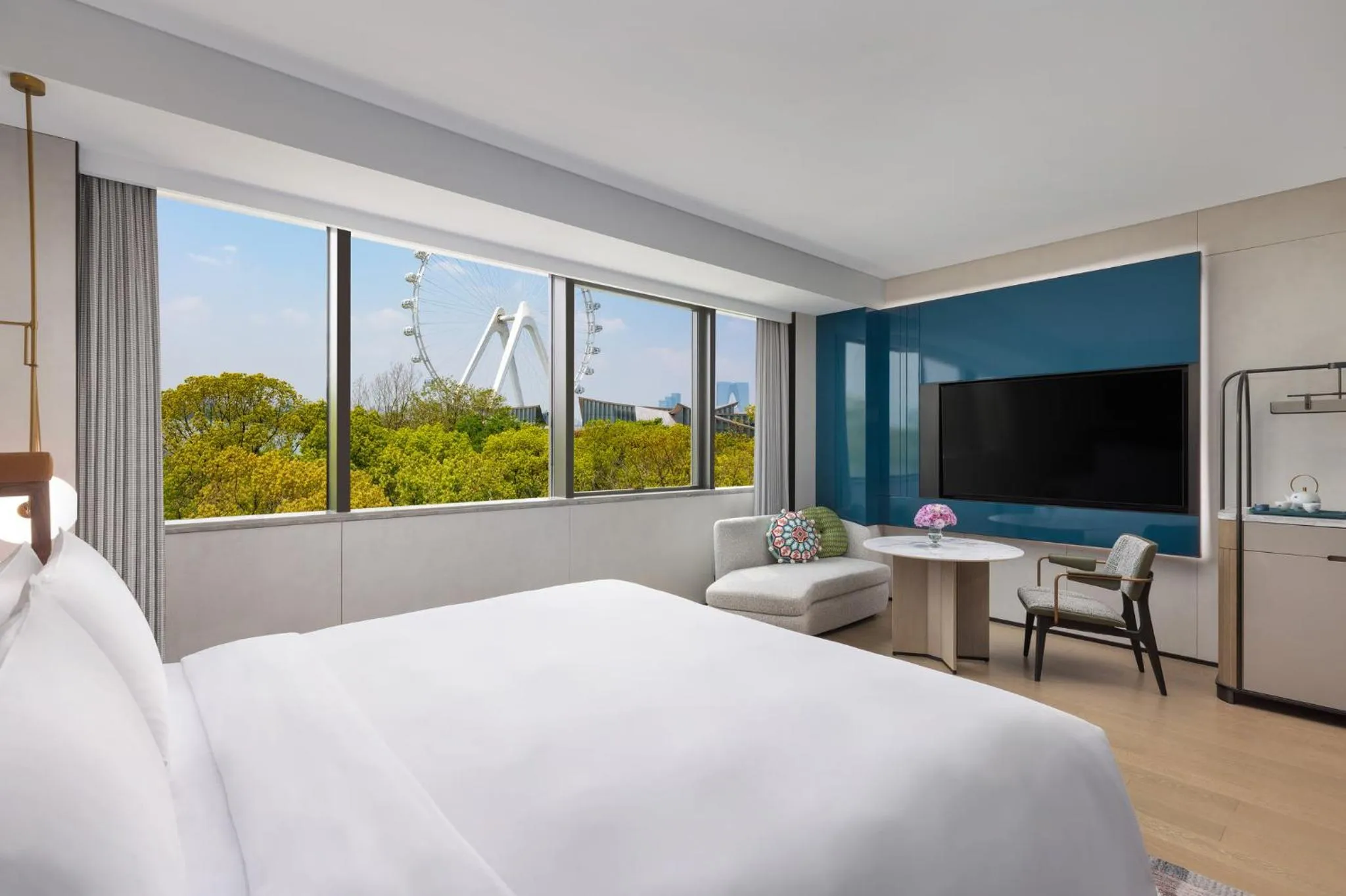 Photo of the whole room, Bed in Hotel Indigo Suzhou Jinji Lake by IHG