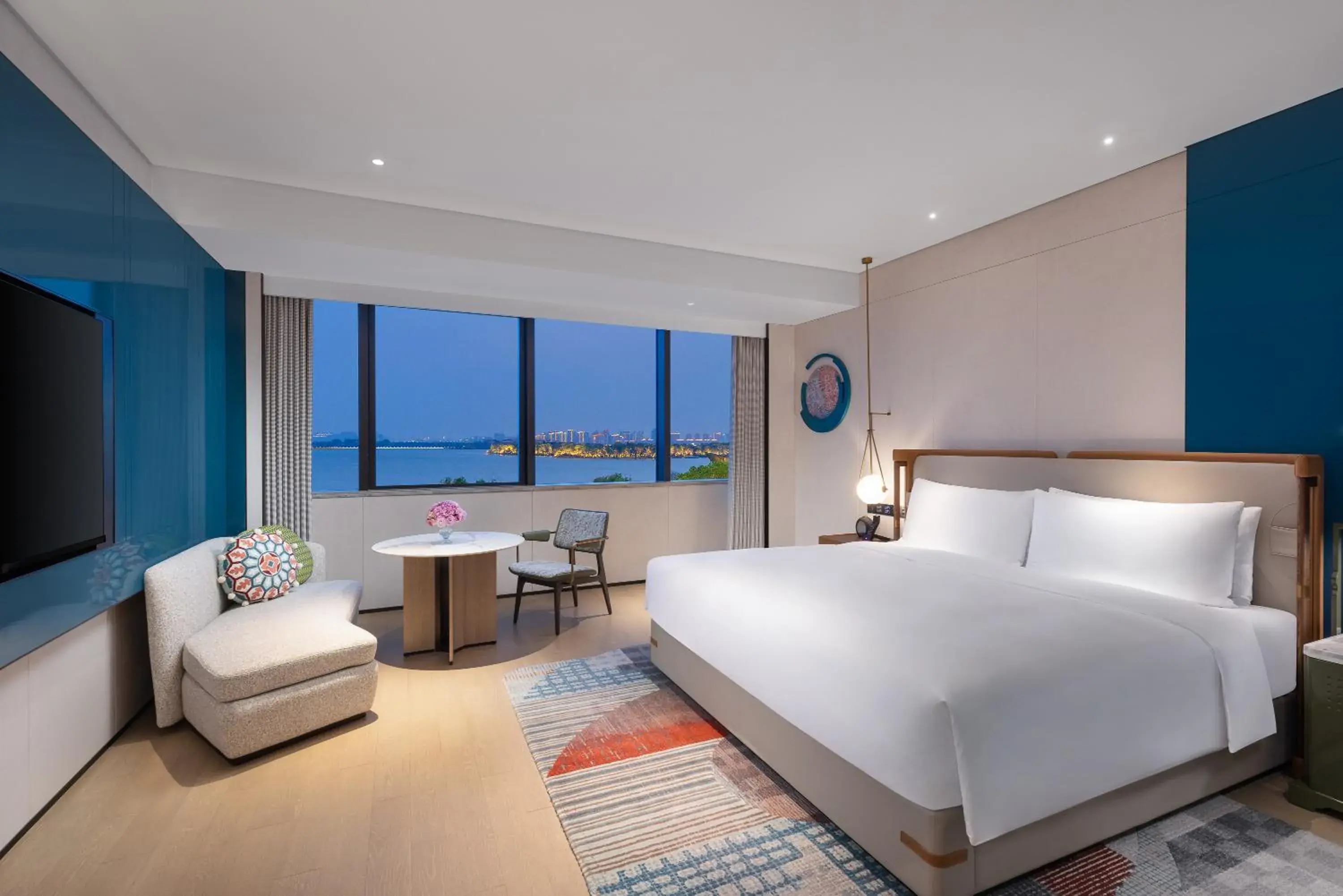 1 King Premium Jinji Lake View in Hotel Indigo Suzhou Jinji Lake by IHG 1 King Premium Jinji Lake View in Hotel Indigo Suzhou Jinji Lake by IHG
