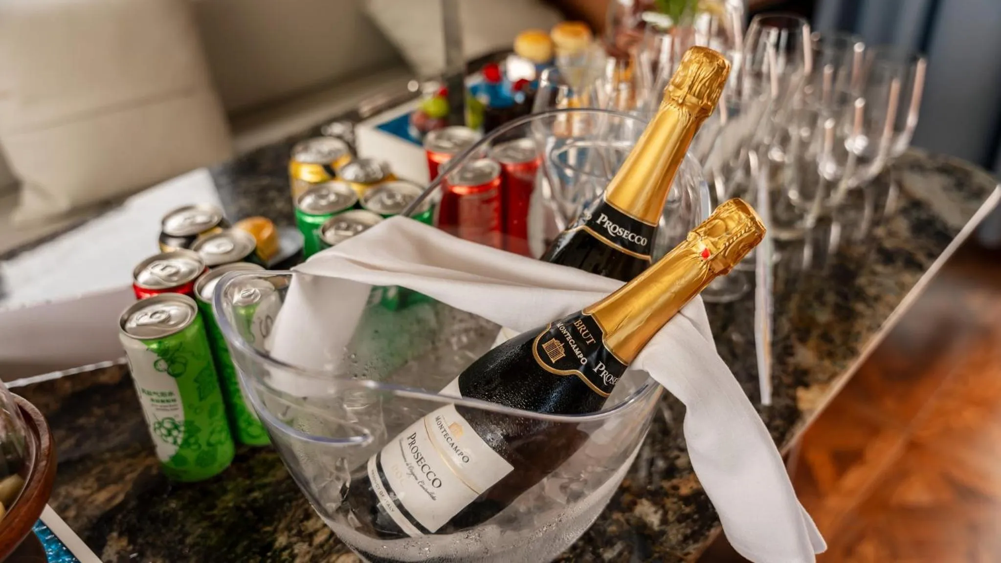 Meeting/conference room in Hotel Indigo Suzhou Jinji Lake by IHG