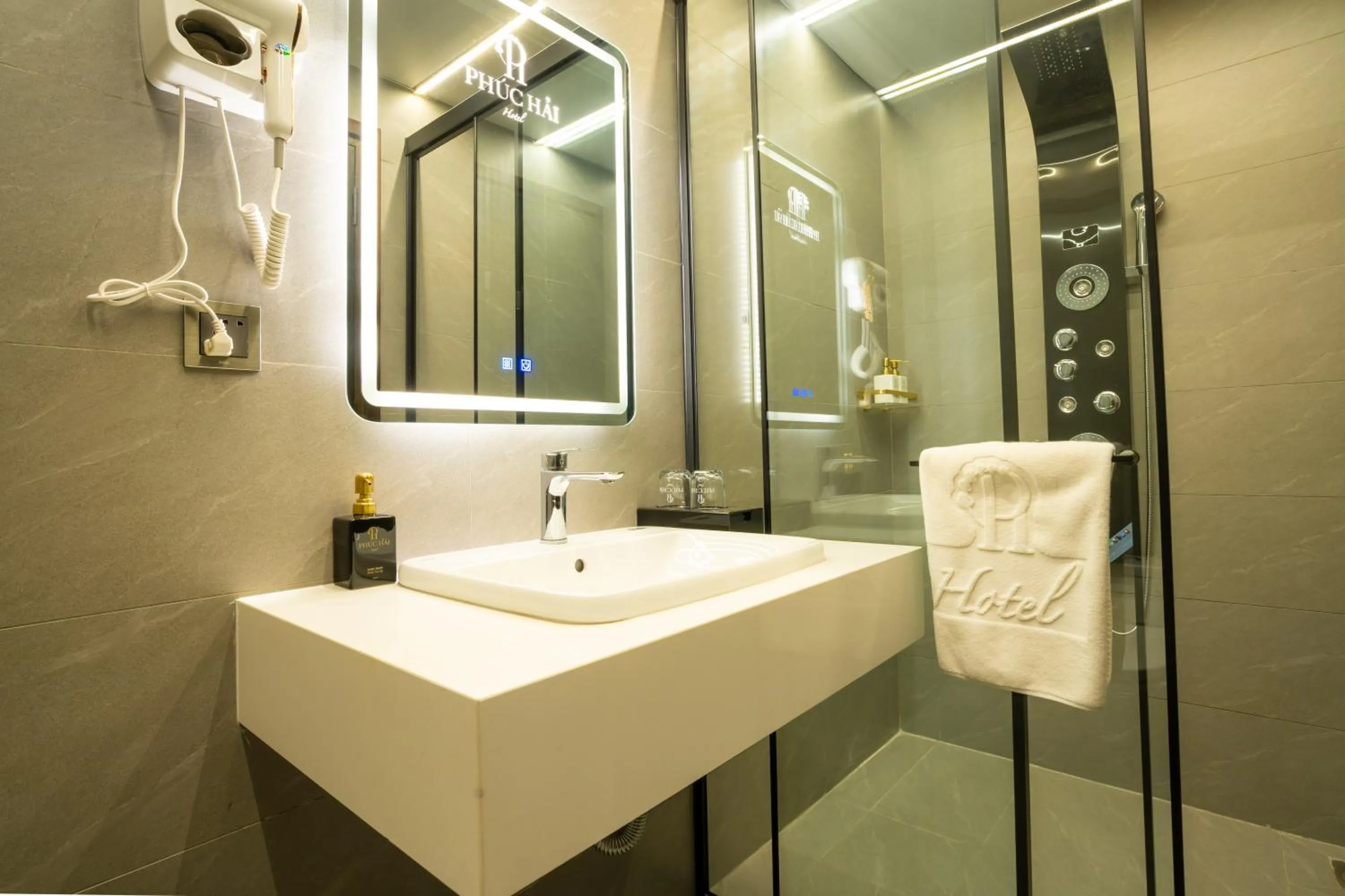 Bathroom in Phuc Hai Hotel Da Lat