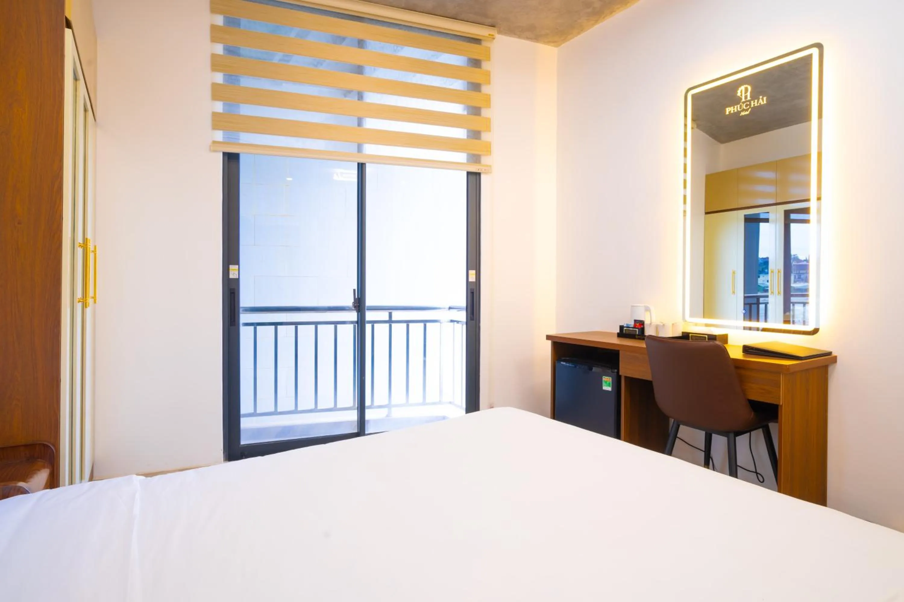 Dining area, Bed in Phuc Hai Hotel Da Lat