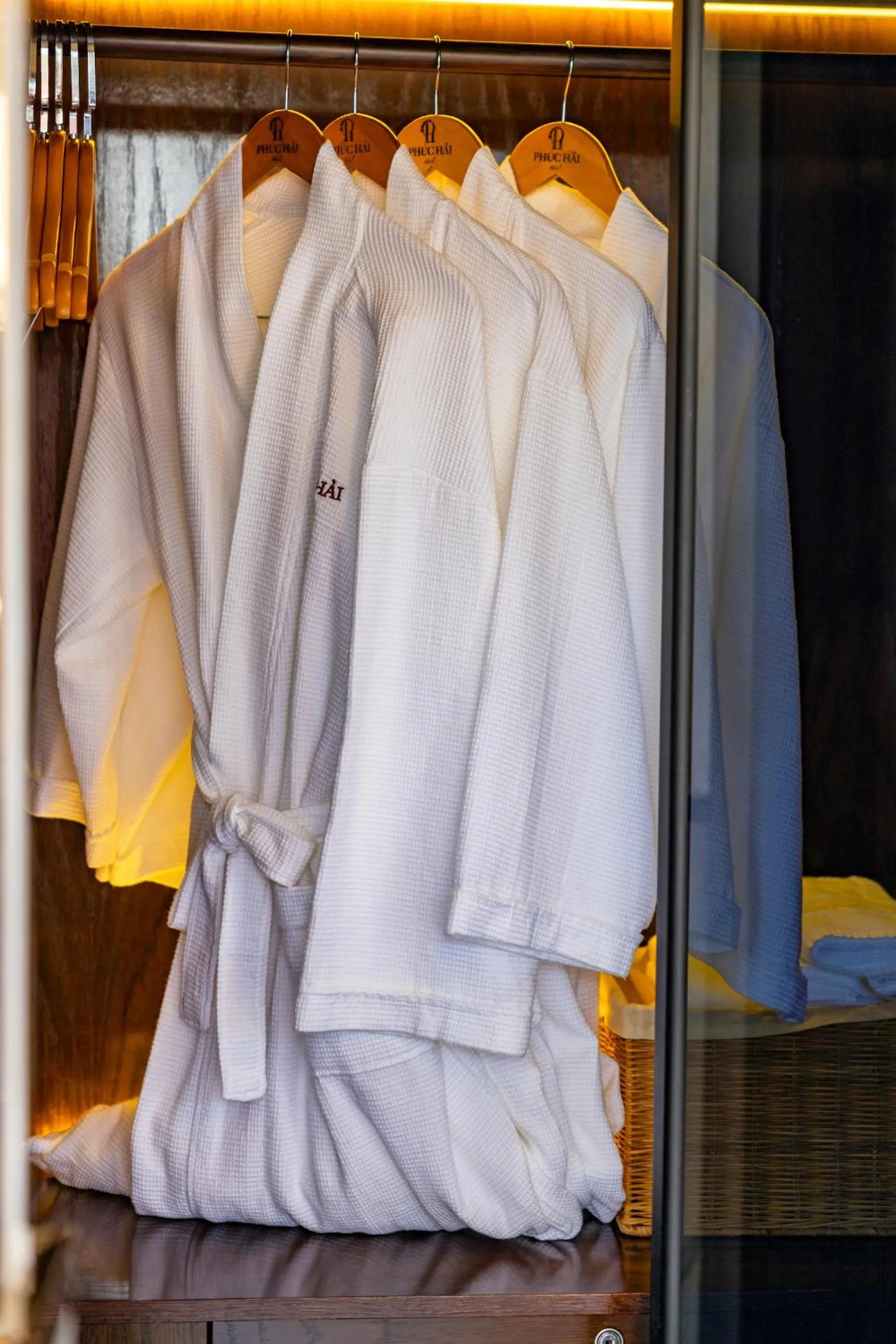 wardrobe in Phuc Hai Hotel Da Lat