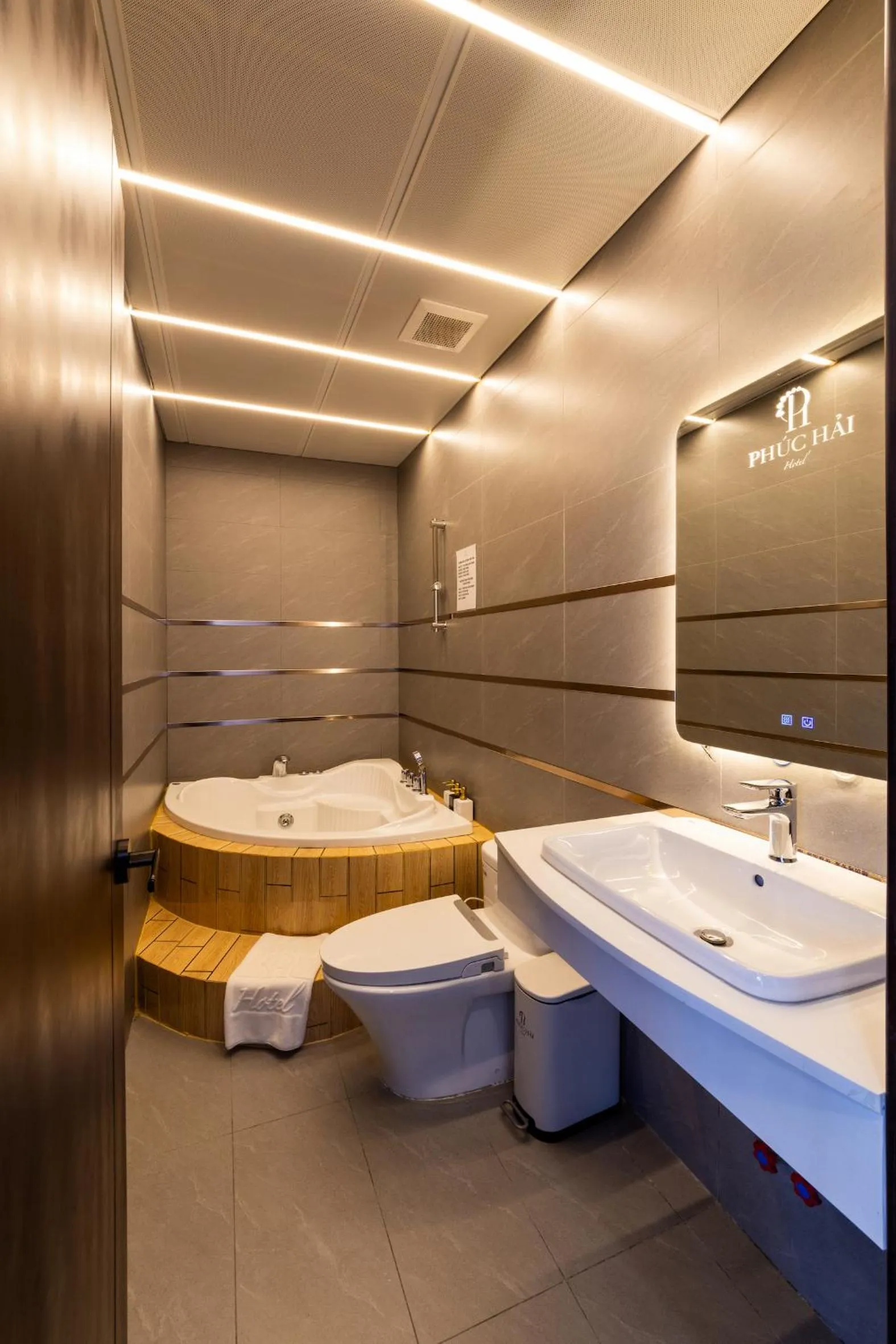 Bathroom in Phuc Hai Hotel Da Lat