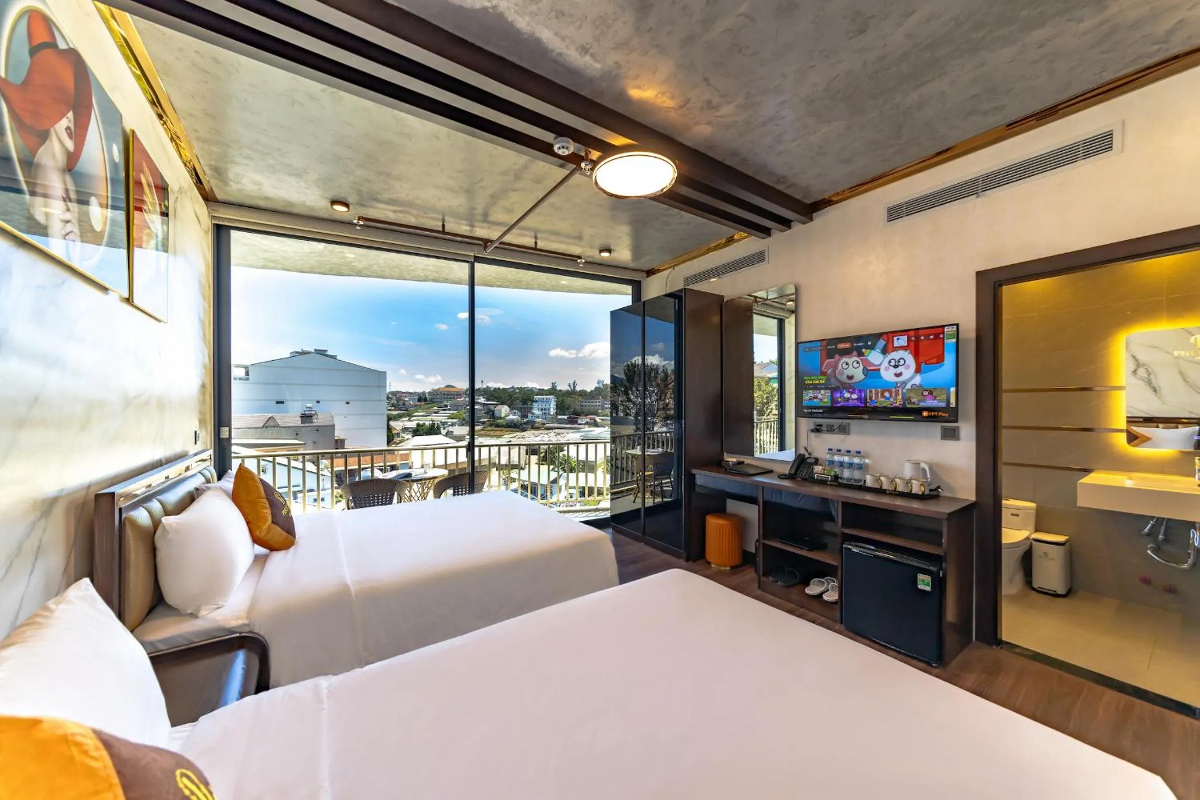 Photo of the whole room, Bed in Phuc Hai Hotel Da Lat