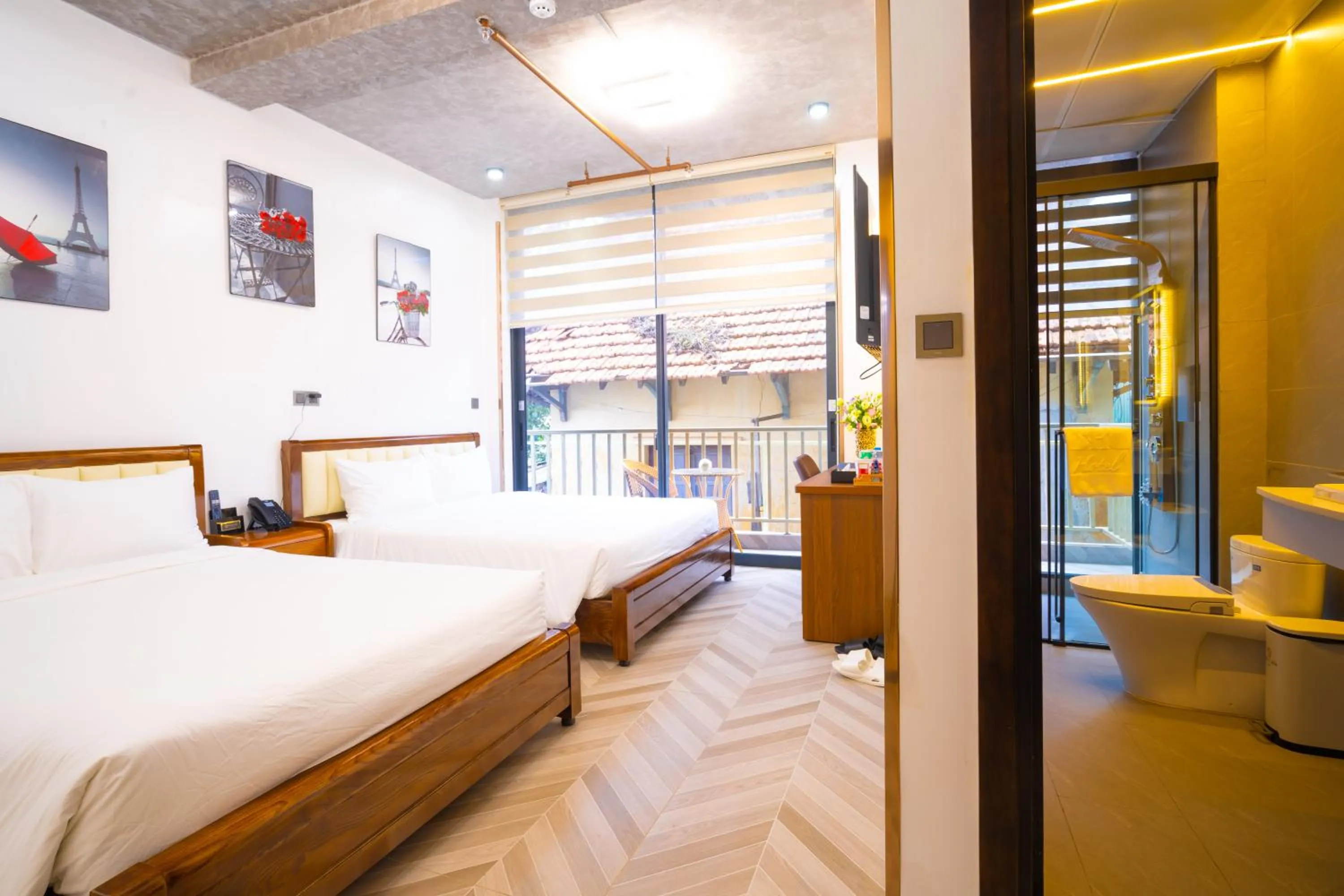 Bed in Phuc Hai Hotel Da Lat