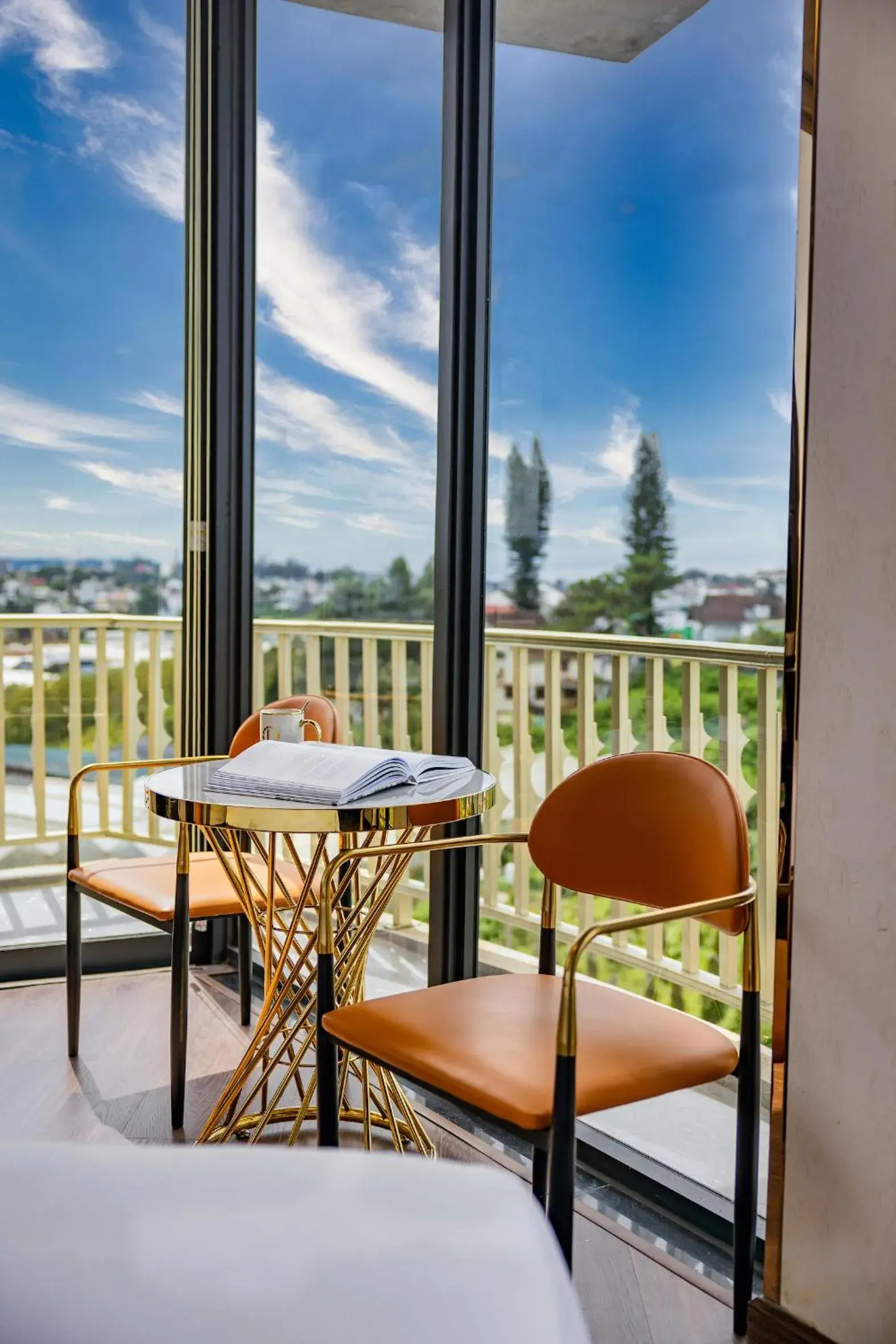 Queen Room with Balcony in Phuc Hai Hotel Da Lat Queen Room with Balcony in Phuc Hai Hotel Da Lat