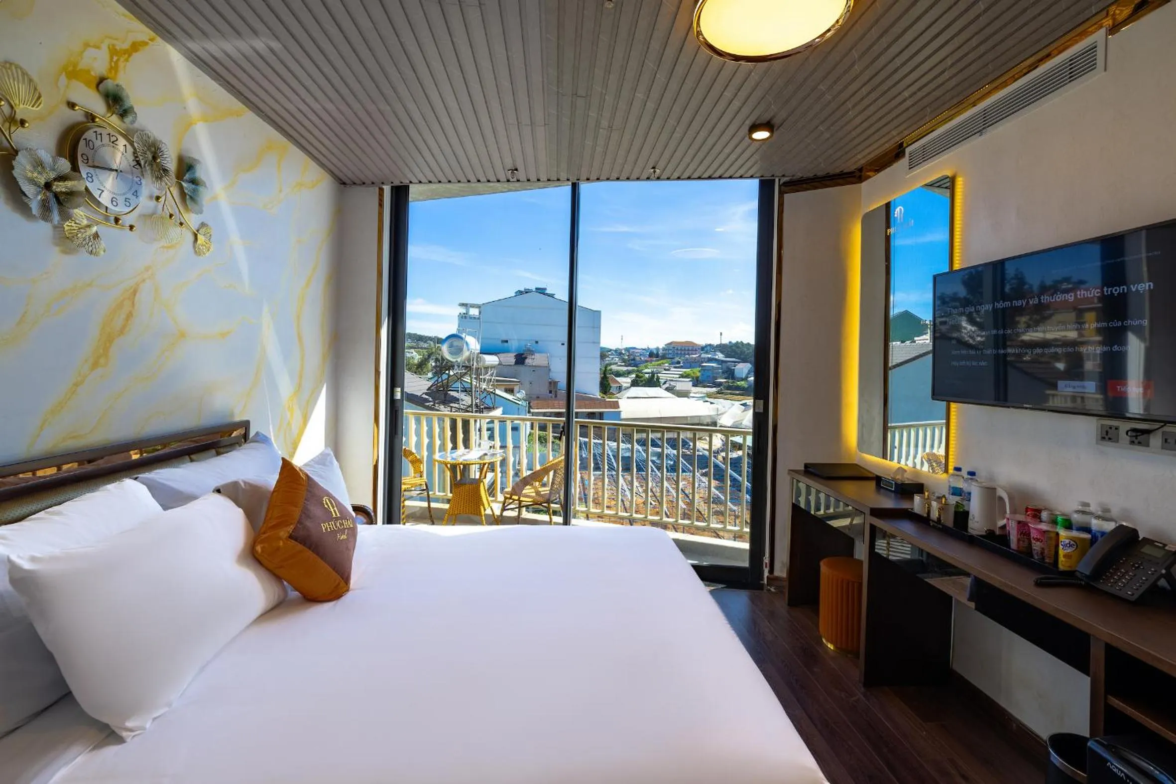 TV and multimedia, Bed in Phuc Hai Hotel Da Lat