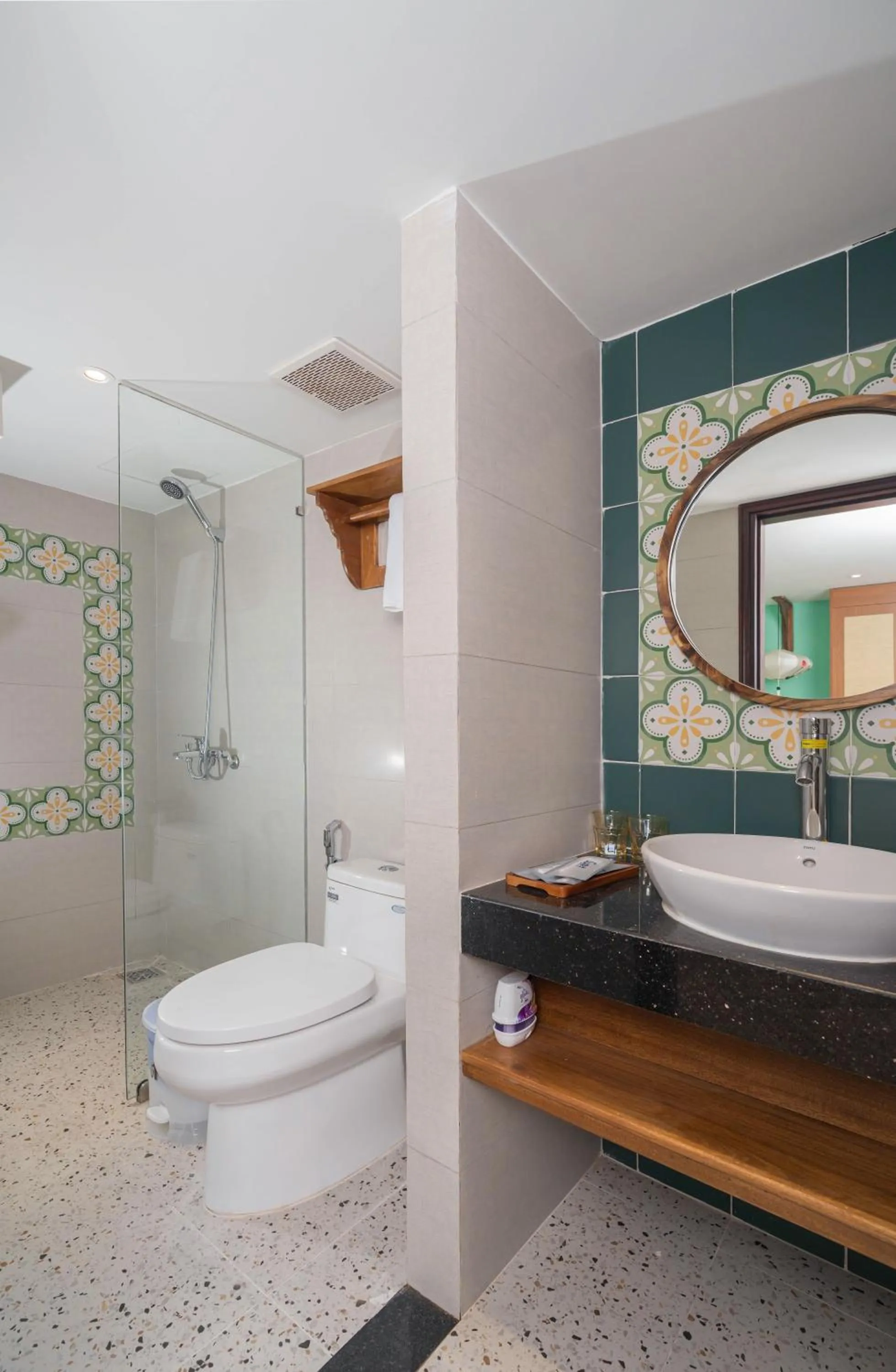 Toilet in Sujet Hotel Da Nang