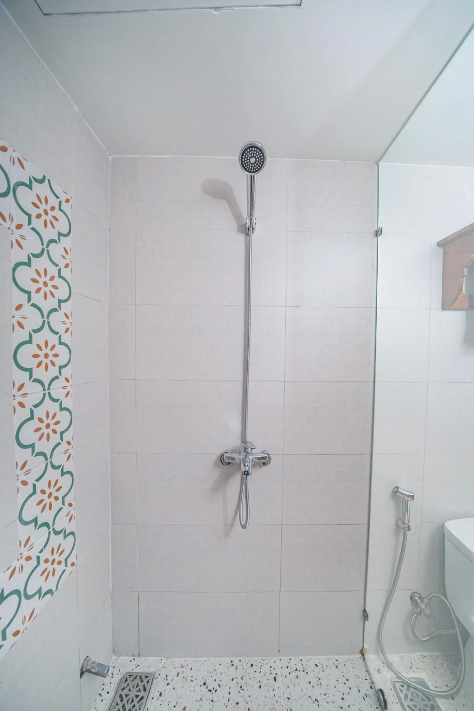 Shower in Sujet Hotel Da Nang