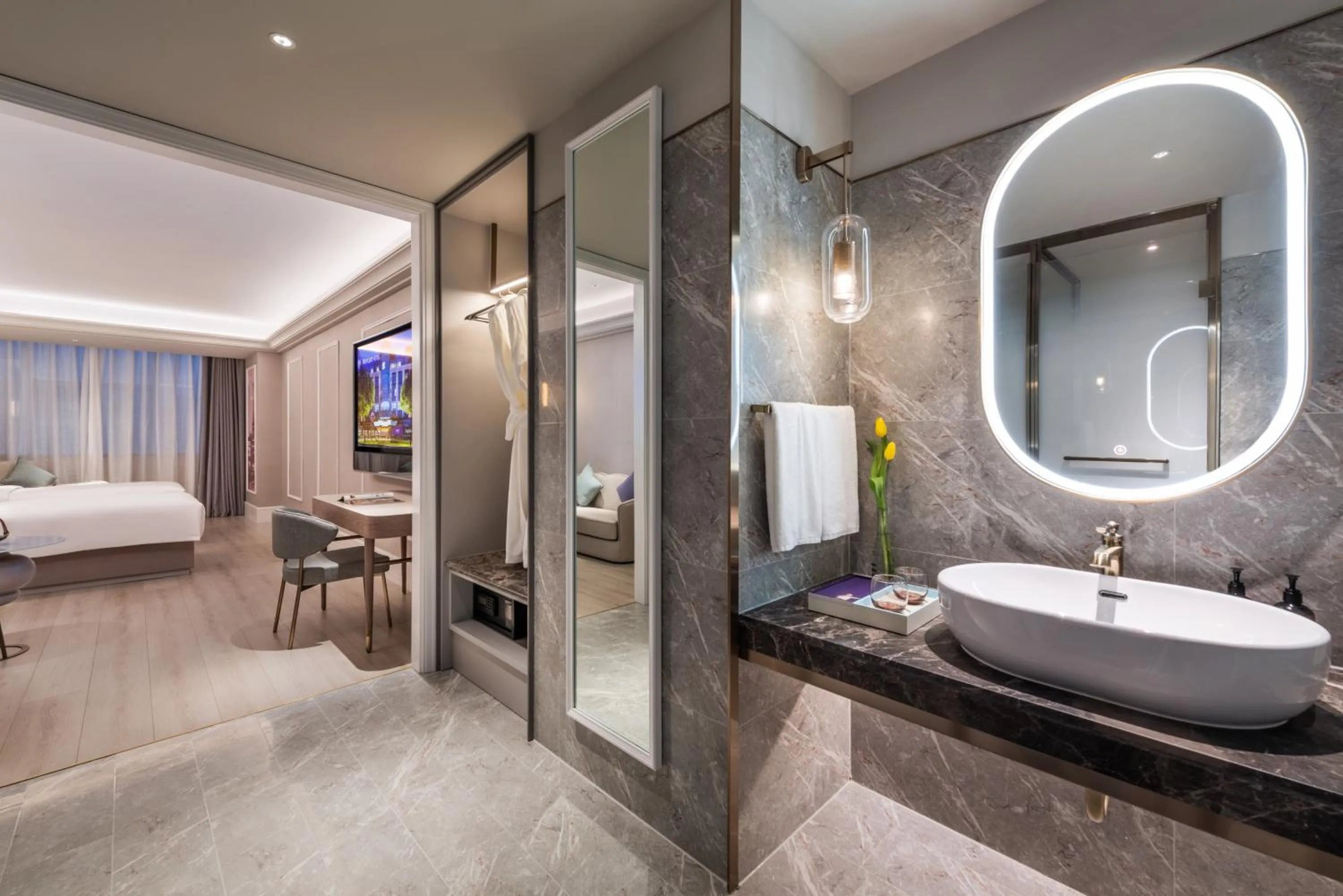 Photo of the whole room, Bed in Mercure Shijiazhuang People Square