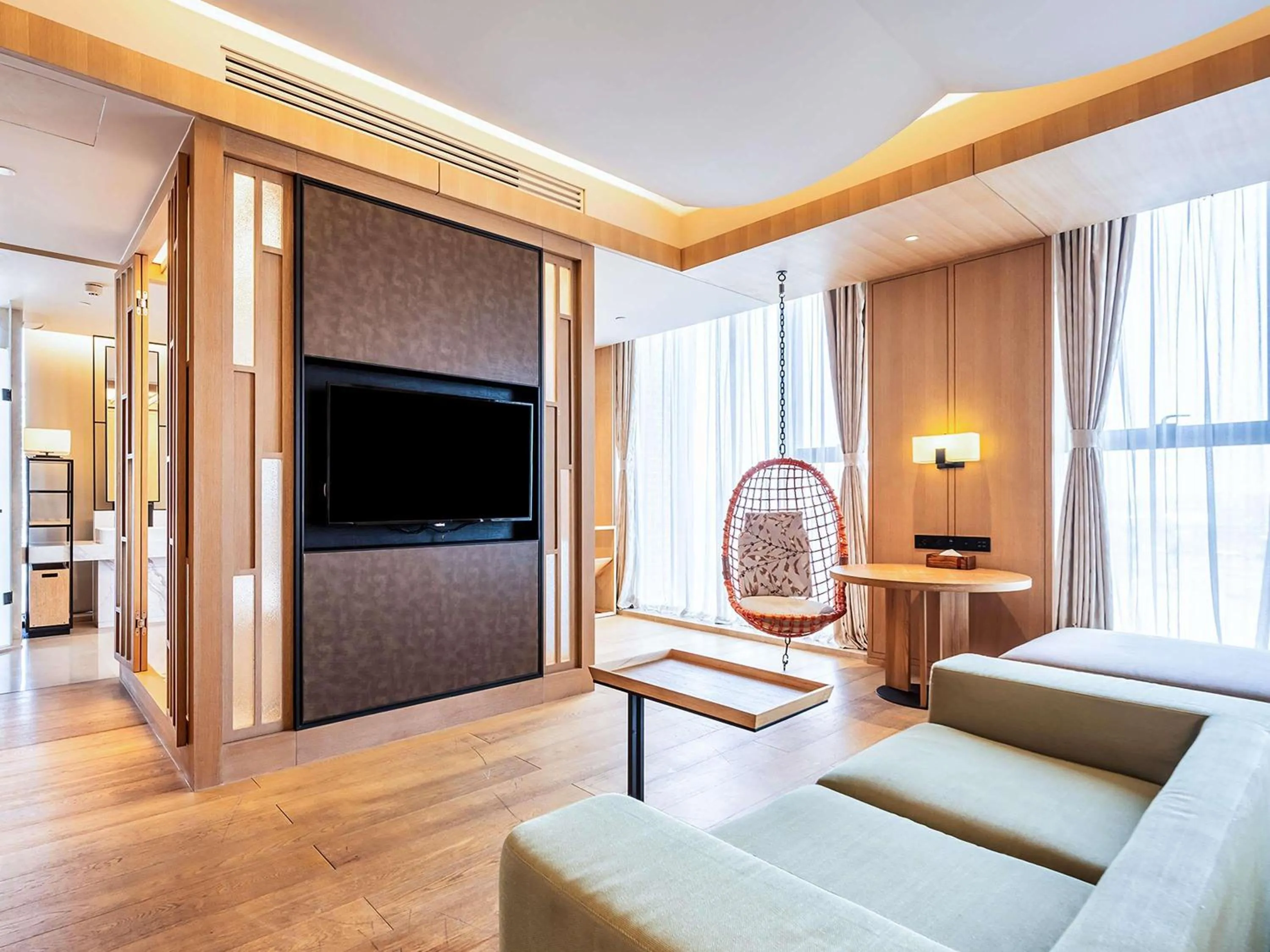 Bedroom in Swissotel Xi' an Xinxing Hot Spring