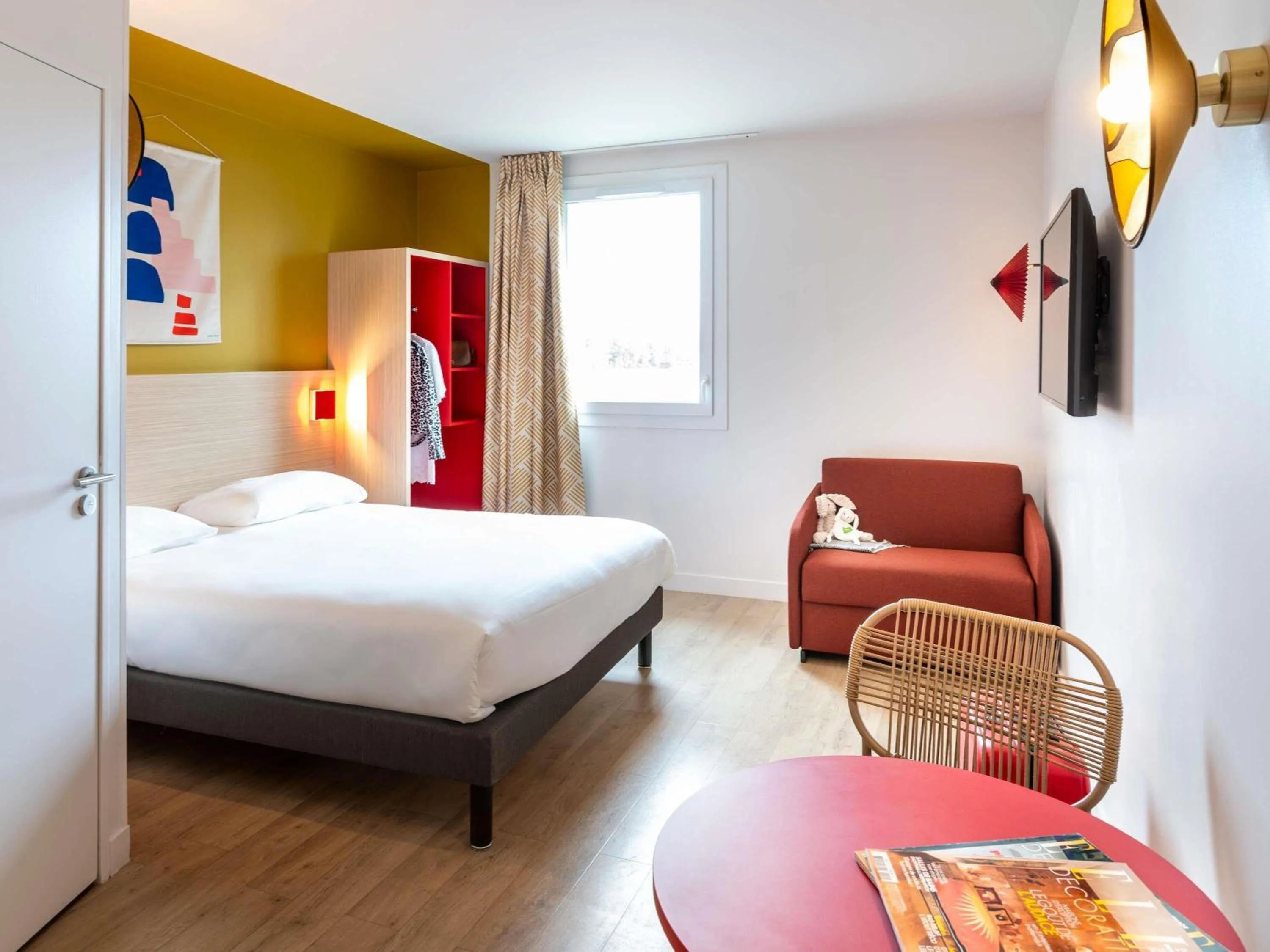 Bedroom, Bed in ibis Styles Prévessin Genève Aéroport