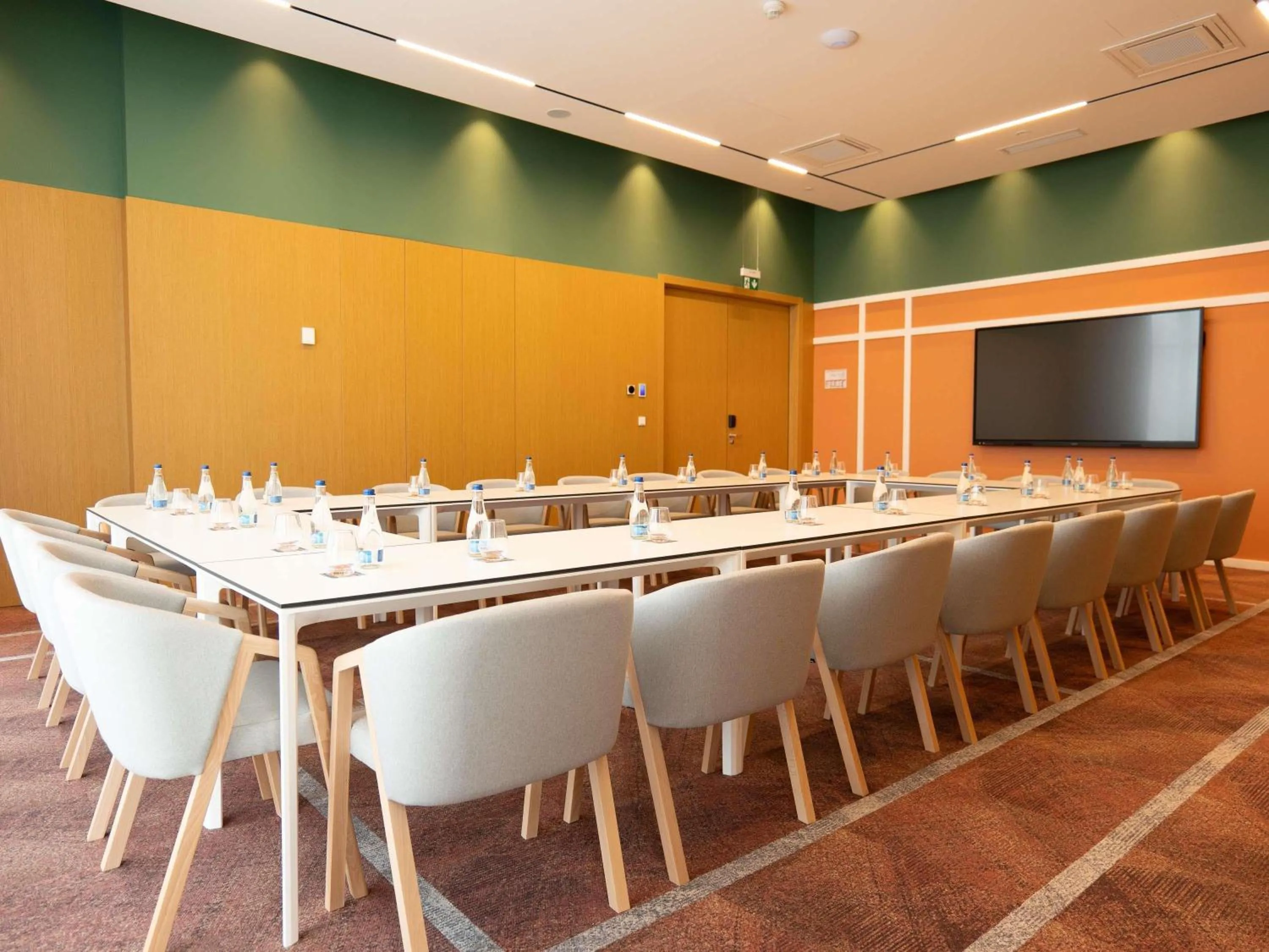 Meeting/conference room in ibis Styles Chisinau