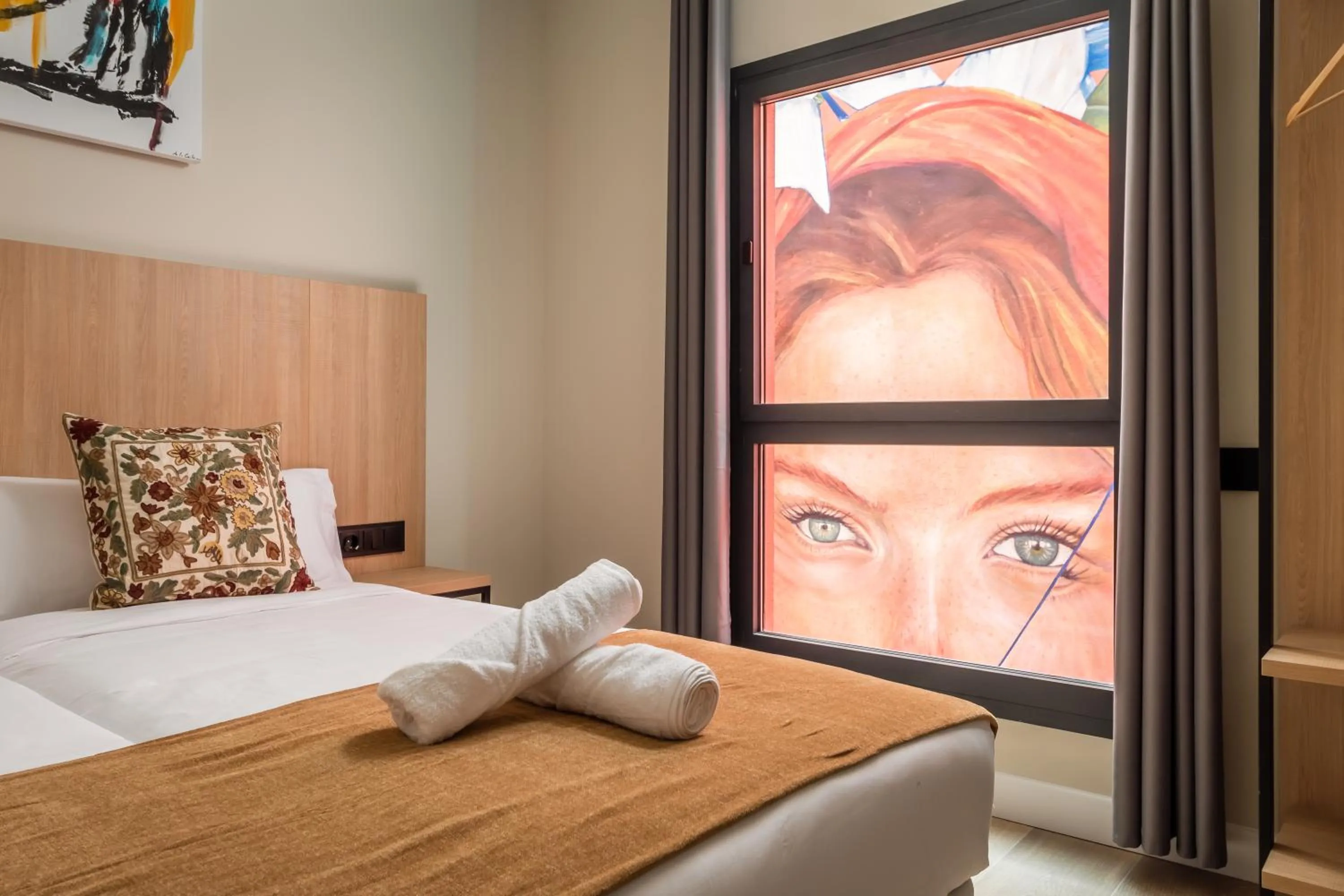 Decorative detail, Bed in Aerohotel Barcelona Airport 24h