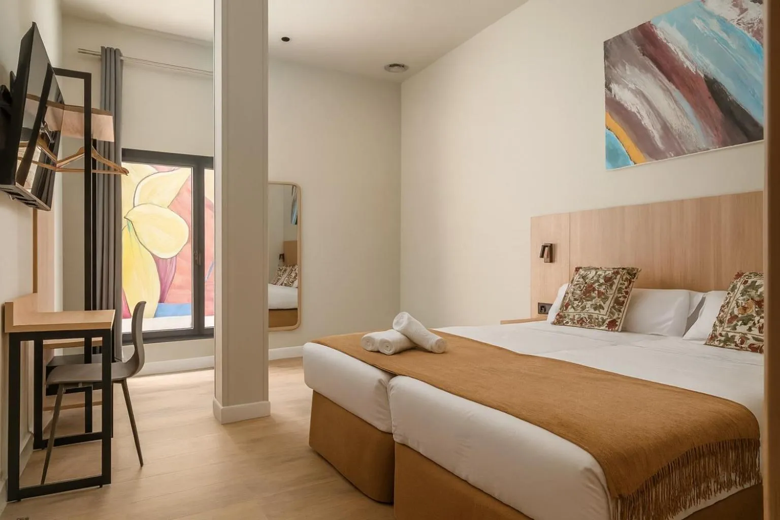 Bedroom, Bed in Aerohotel Barcelona Airport 24h