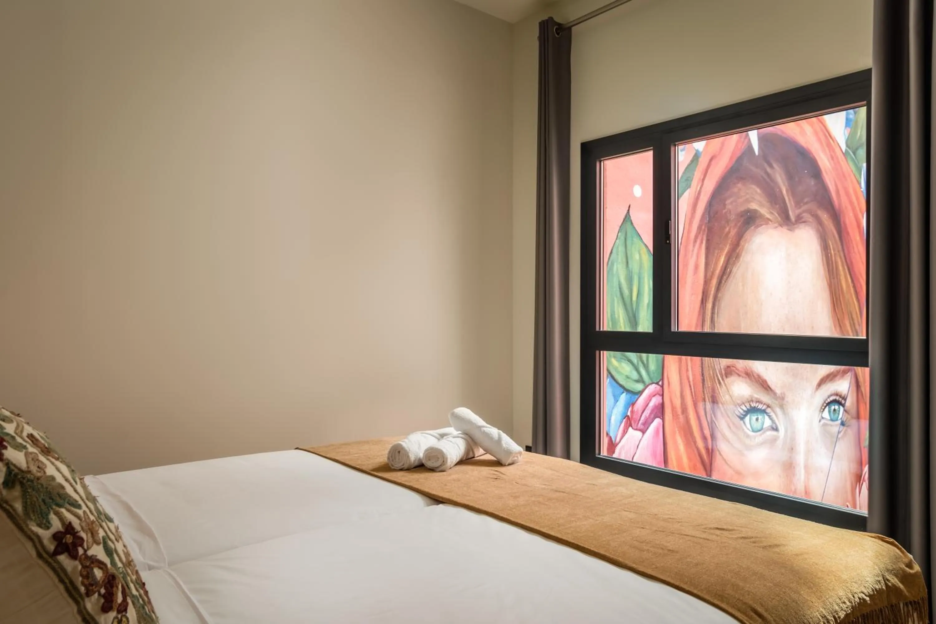 Decorative detail, Bed in Aerohotel Barcelona Airport 24h