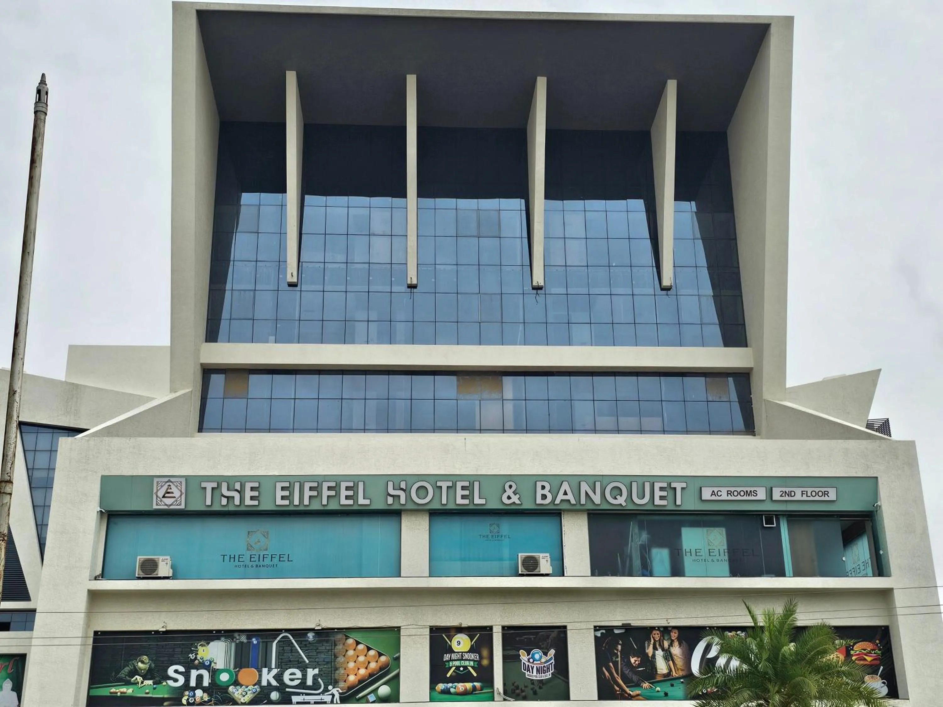 The Eiffel Hotel & Banquet