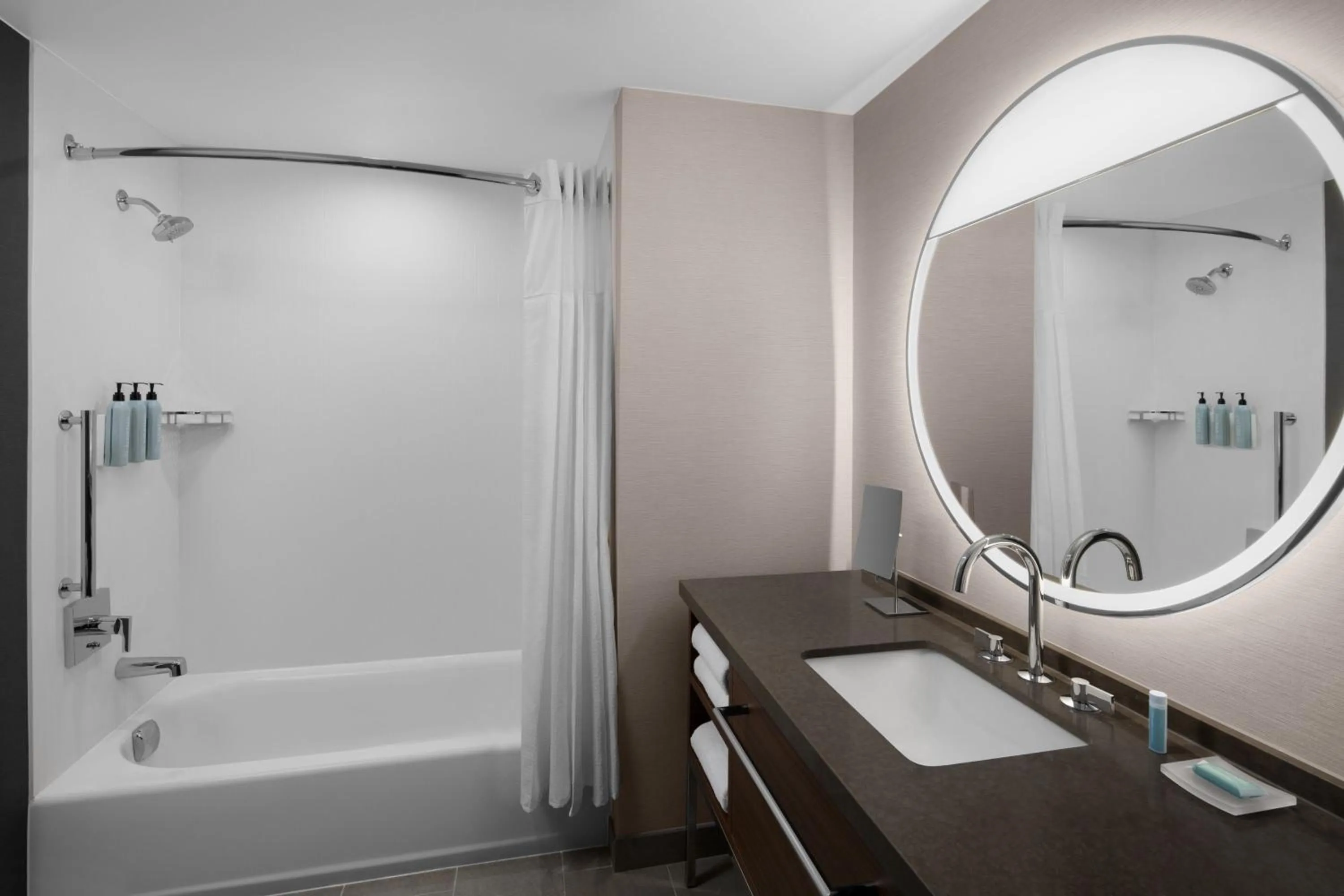 Bathroom in Courtyard by Marriott Reno Sparks