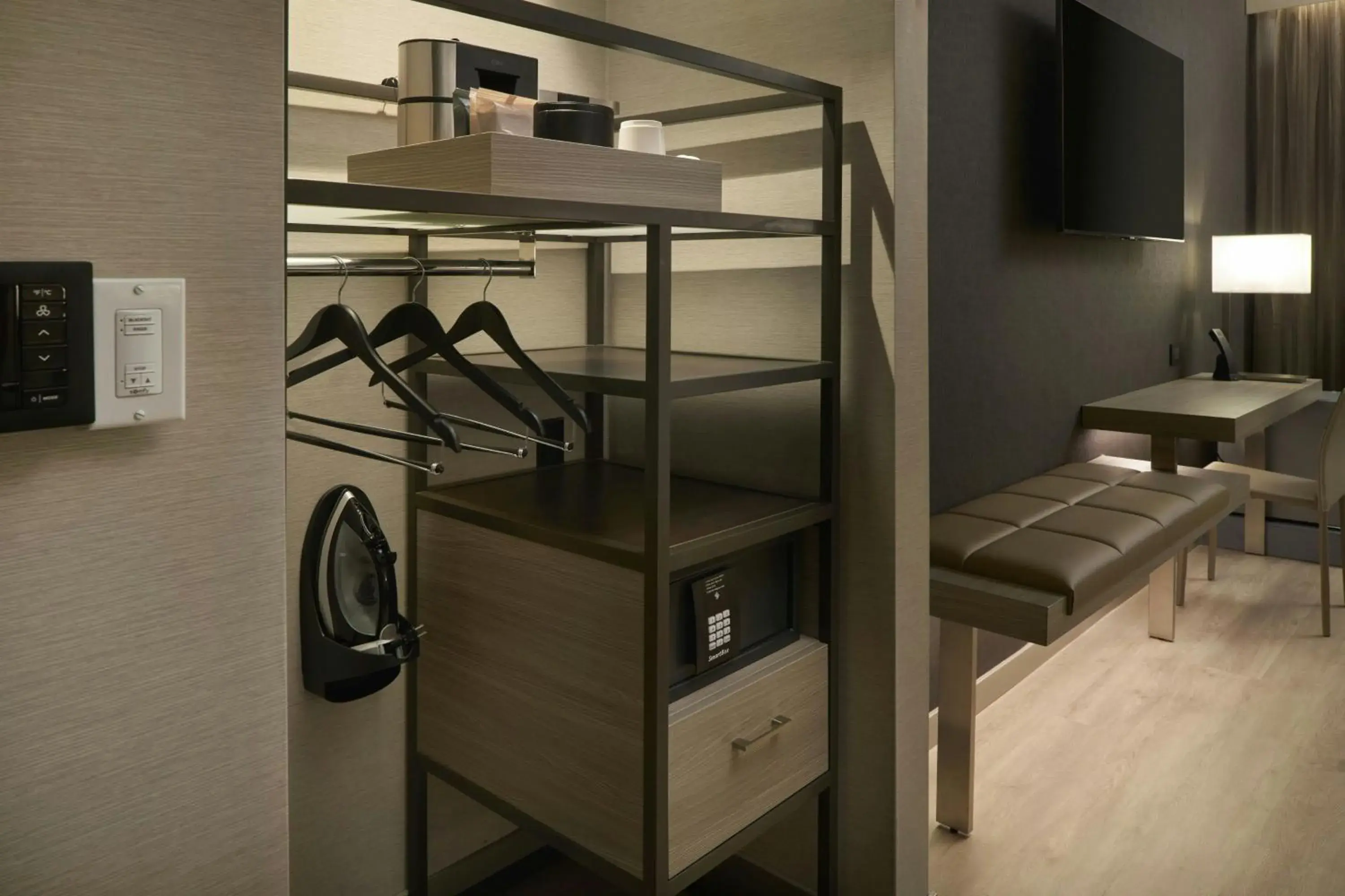 Studio, 1 King (Mobility Accessible w/Tub) in AC Hotel Seattle Downtown Studio, 1 King (Mobility Accessible w/Tub) in AC Hotel Seattle Downtown