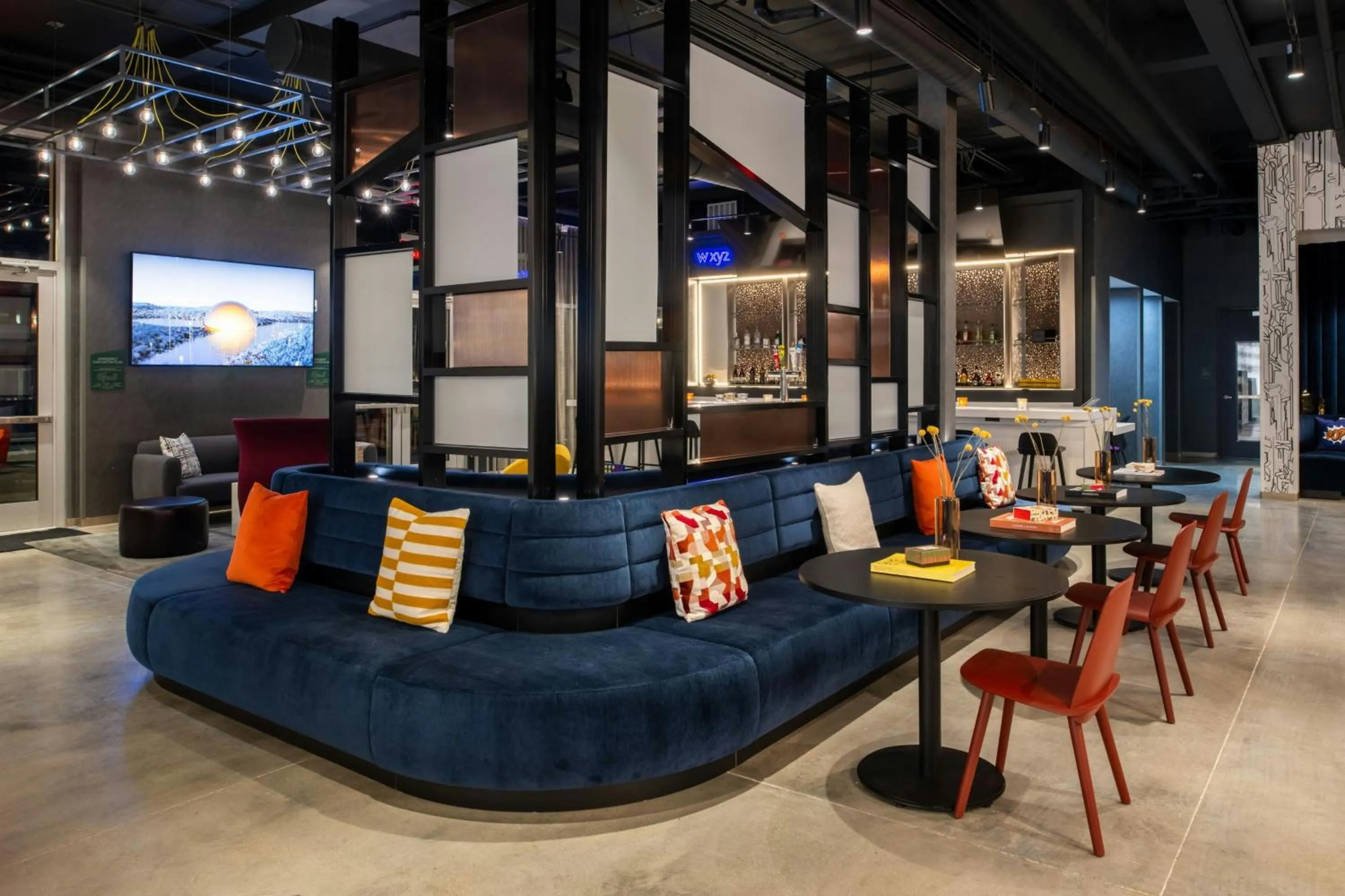 Lobby or reception in Aloft Sacramento Airport Natomas