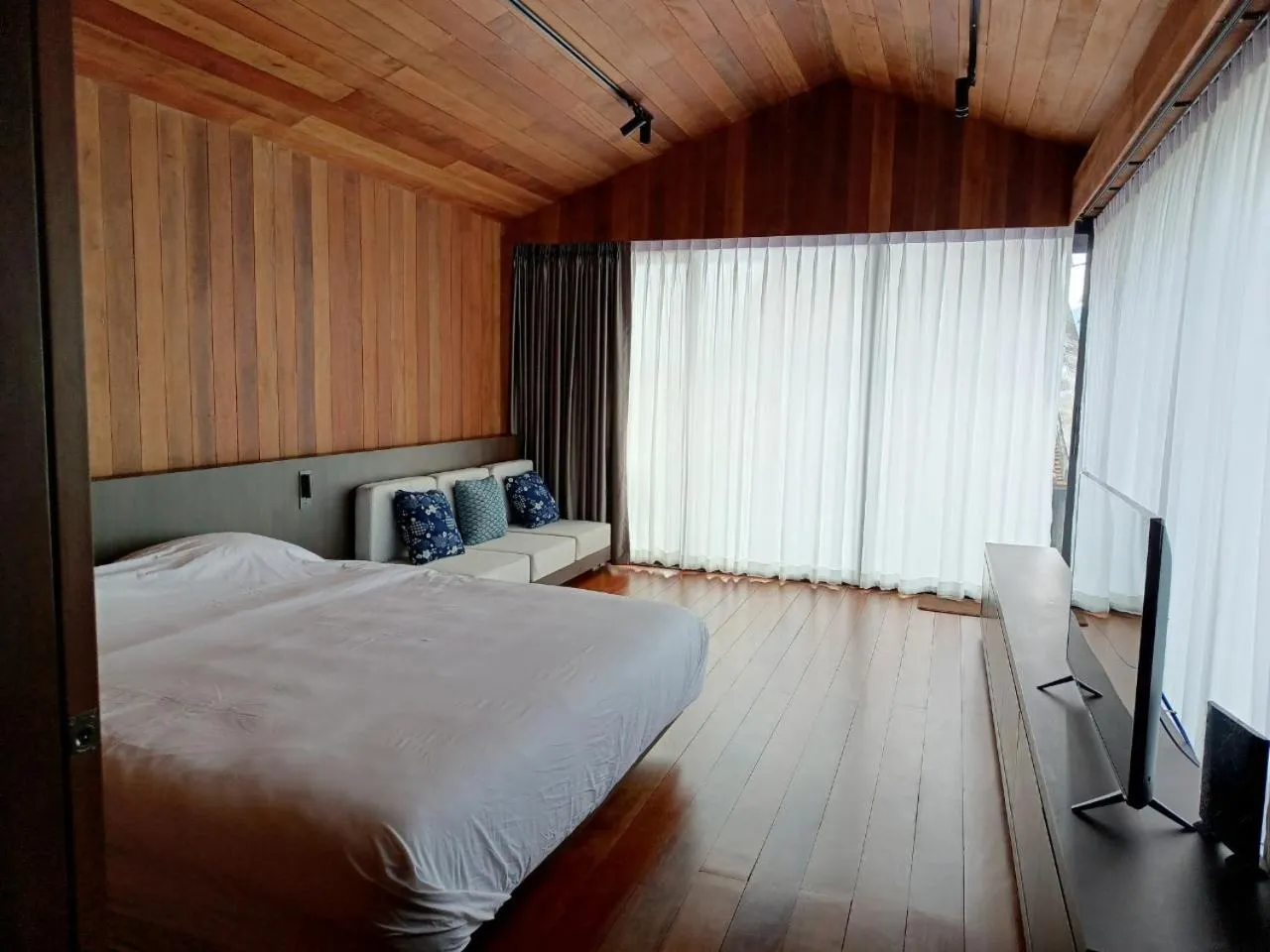 Bed in KLUENNGAM Cafe & Stay