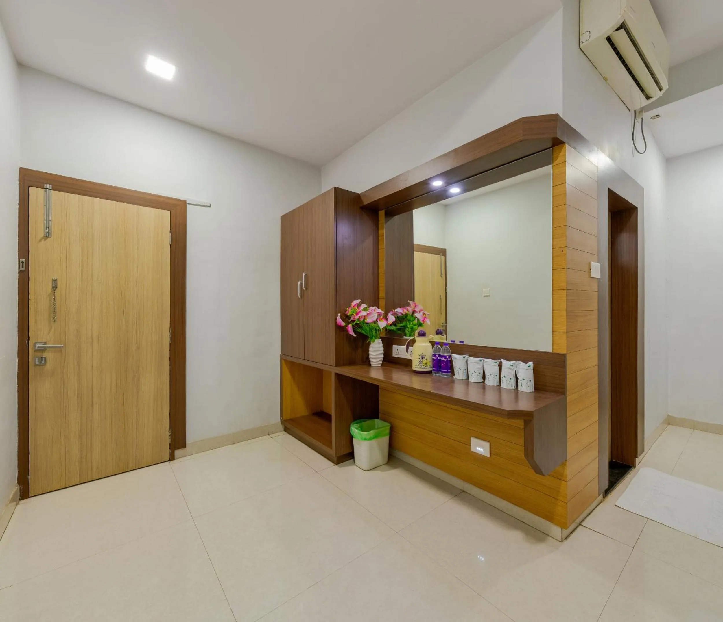 air conditioner in Hotel Vihar Deluxe