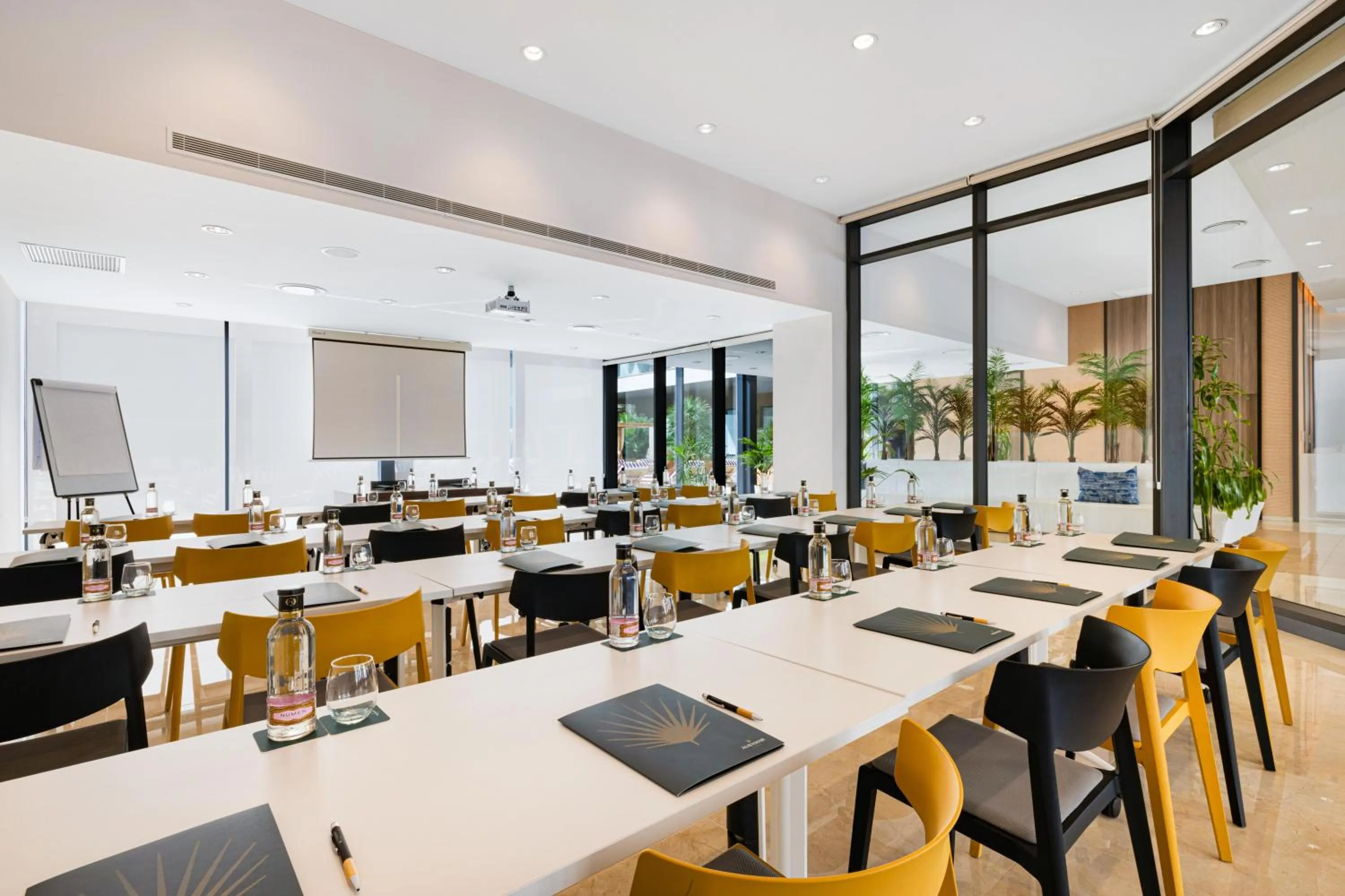 Business facilities in Hotel Aubamar Bali