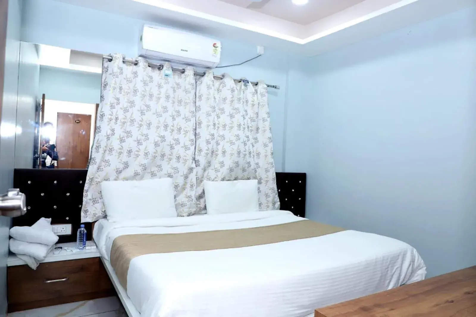 Standard Double Room - single occupancy in Twarita Executive Lodge Standard Double Room - single occupancy in Twarita Executive Lodge