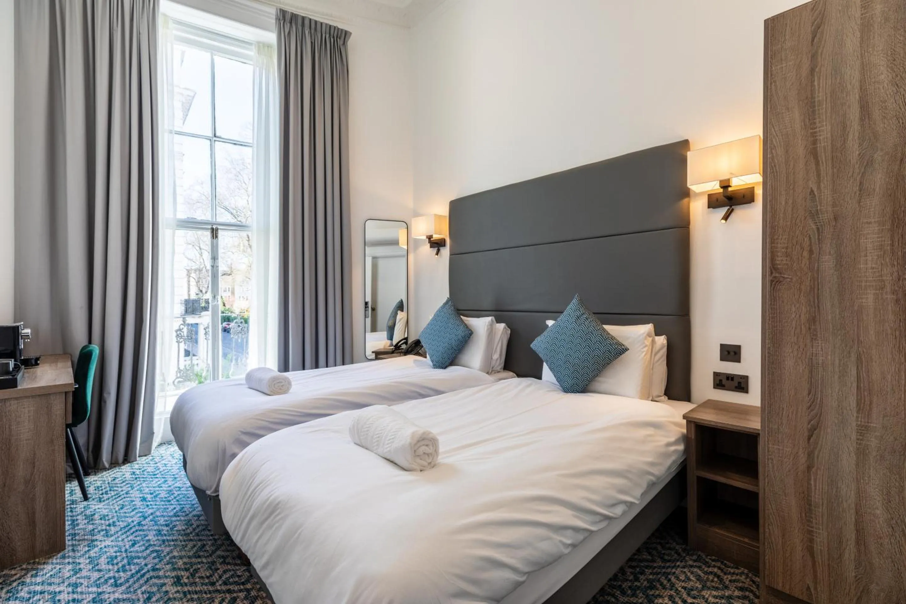 Bedroom, Bed in The Chapter Hotels - The J Hyde Park