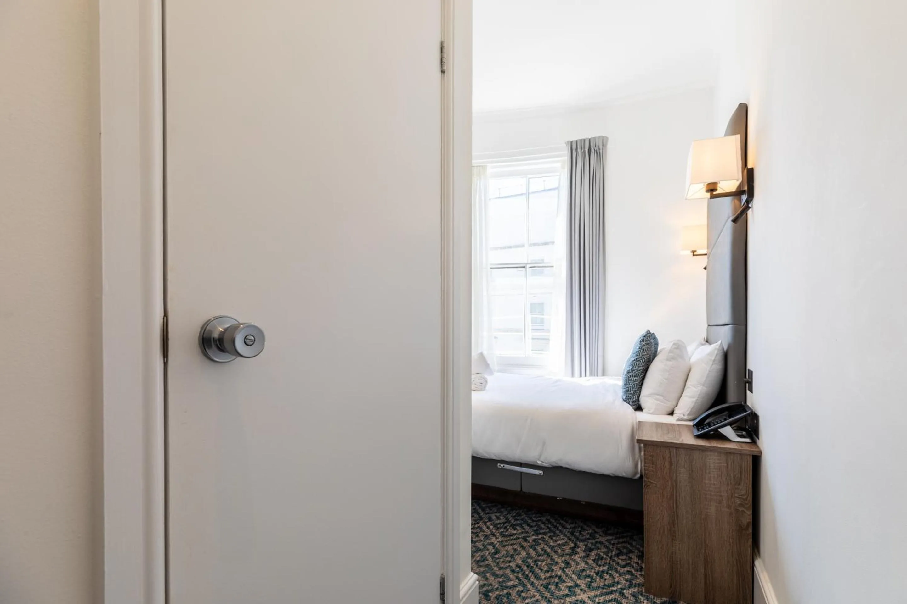 Bedroom, Bed in The Chapter Hotels - The J Hyde Park