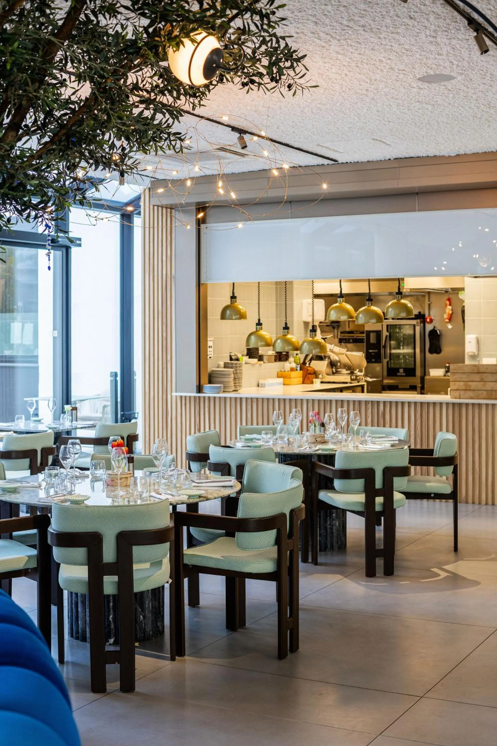 Restaurant/places to eat in The Liman Hotel