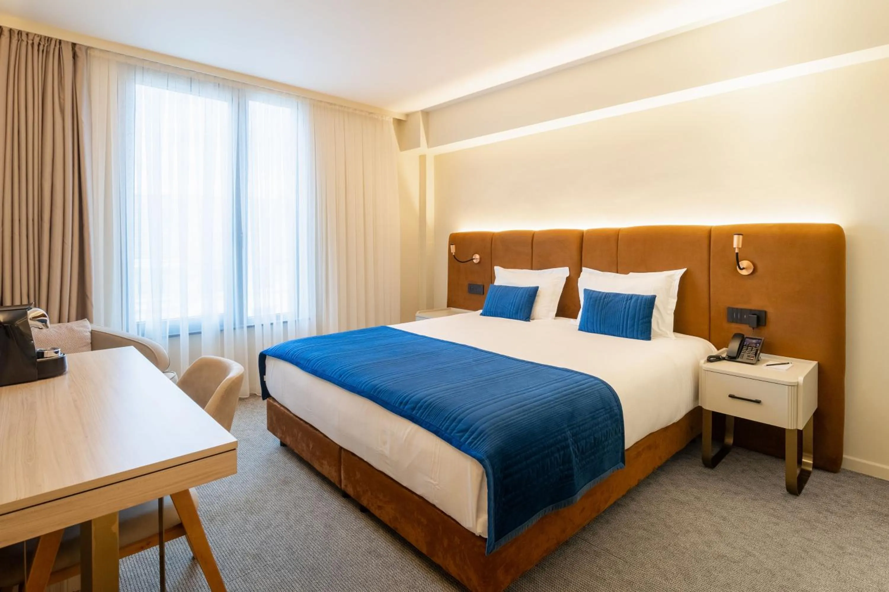 Bedroom, Bed in The Liman Hotel