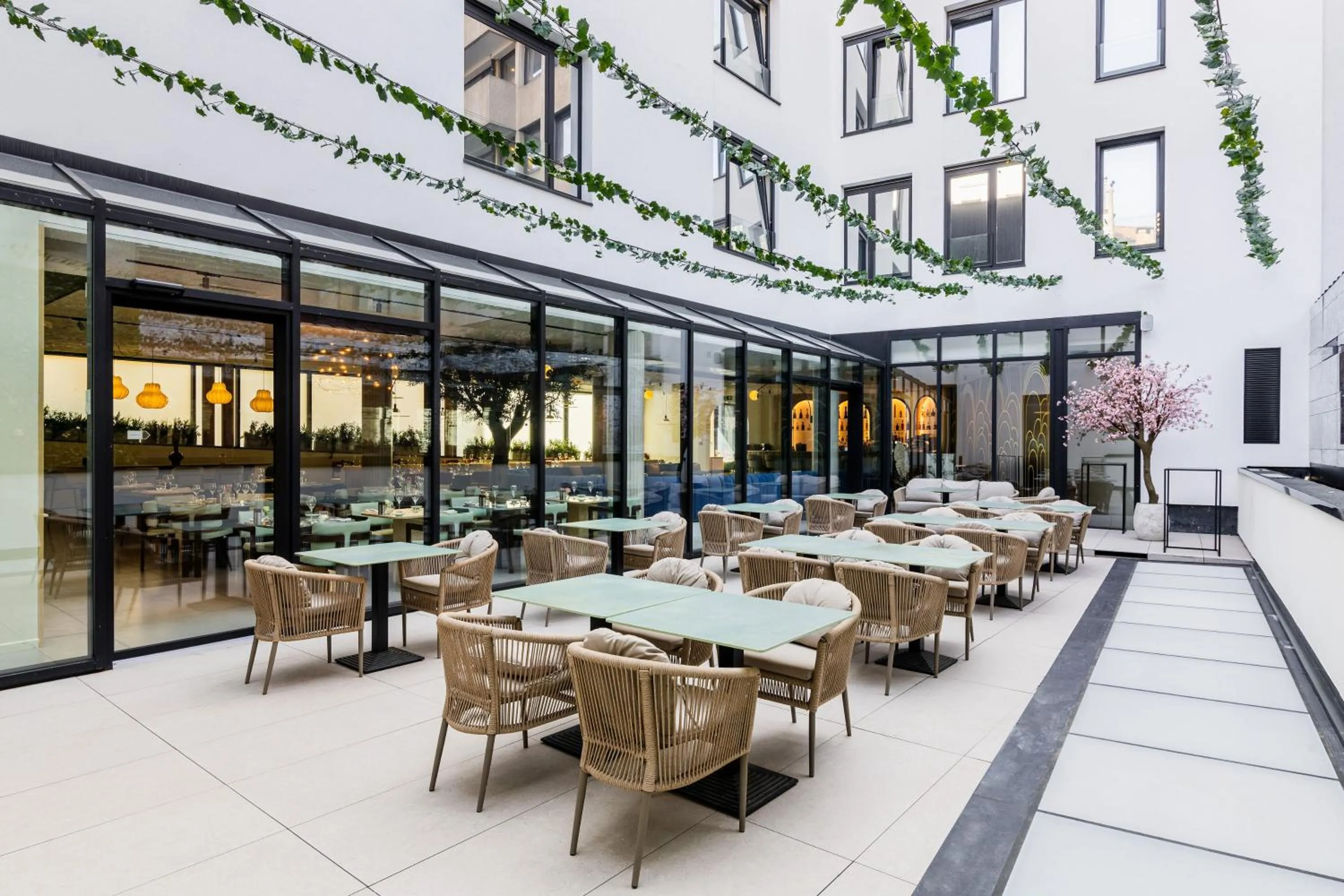 Restaurant/places to eat in The Liman Hotel