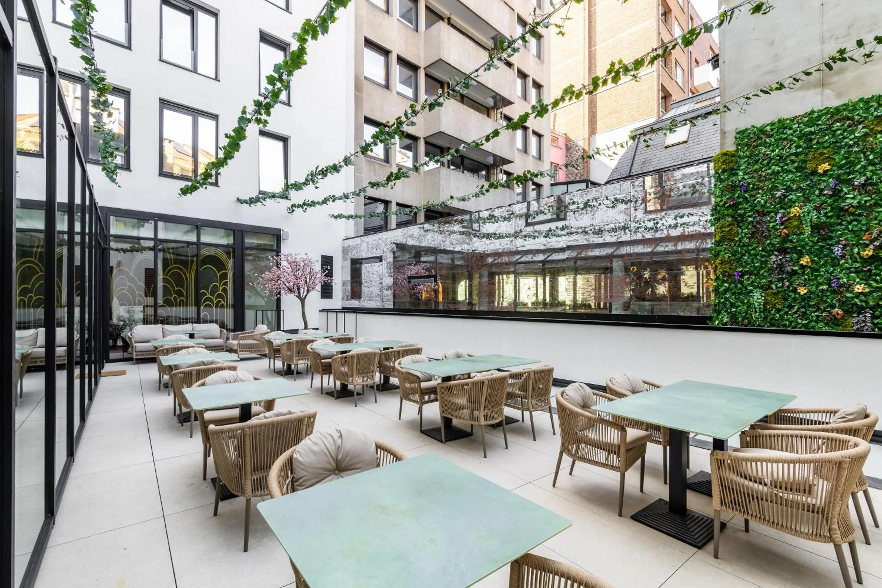 Restaurant/places to eat in The Liman Hotel