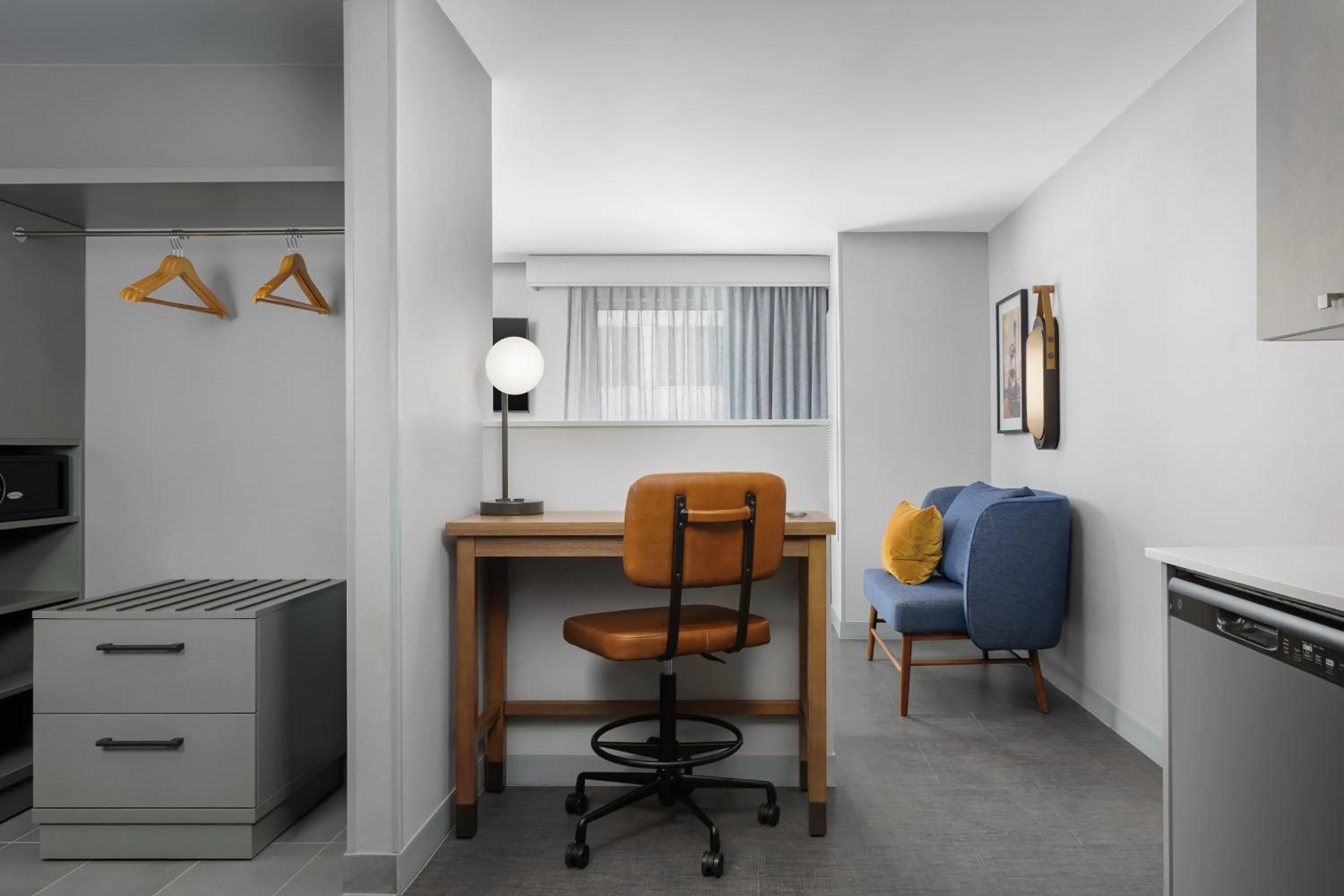 Bedroom in Homewood Suites By Hilton Newport Cincinnati