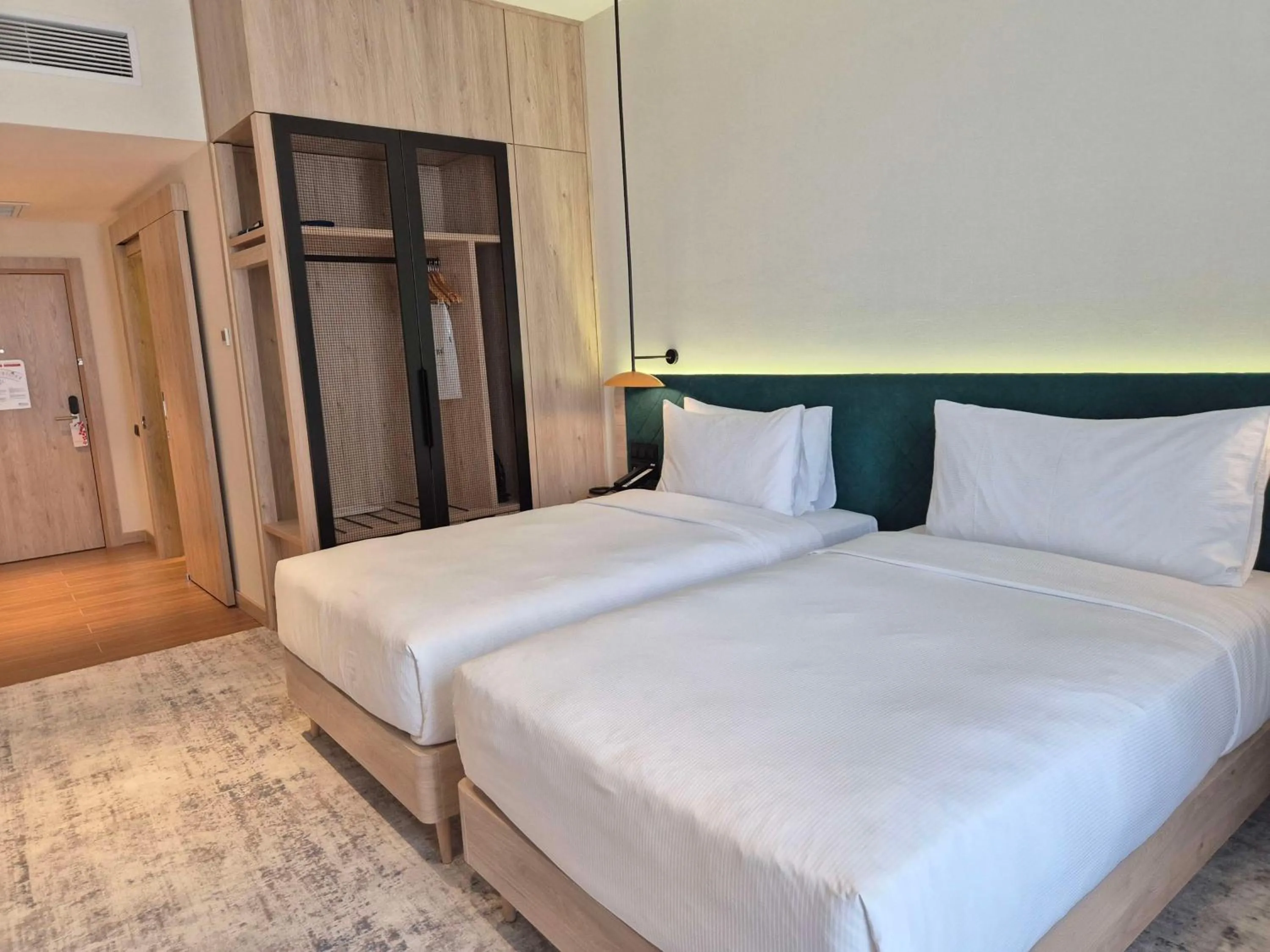 Bed in Hilton Garden Inn Termez Airitom