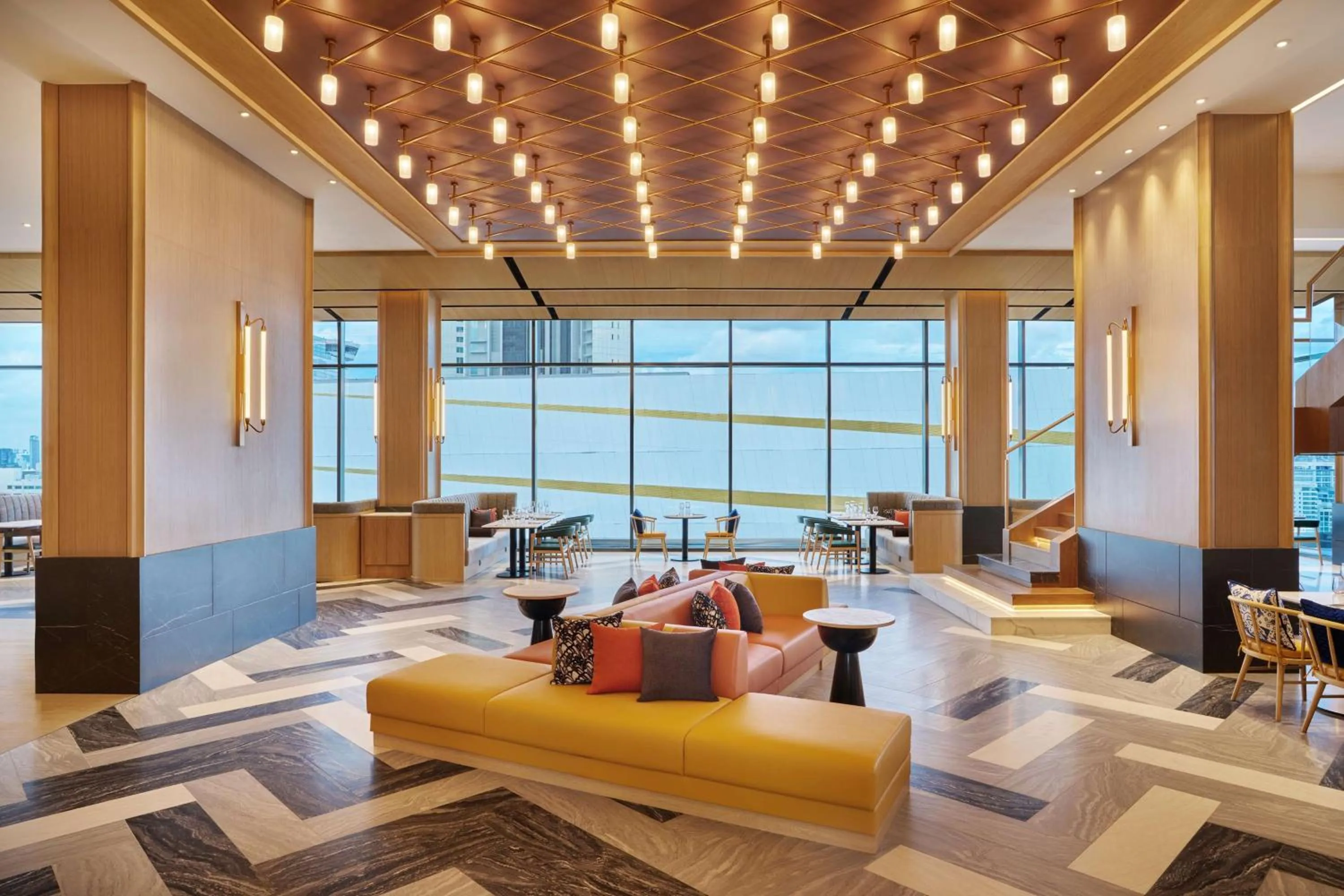 Restaurant/places to eat in Hilton Garden Inn Bangkok Riverside