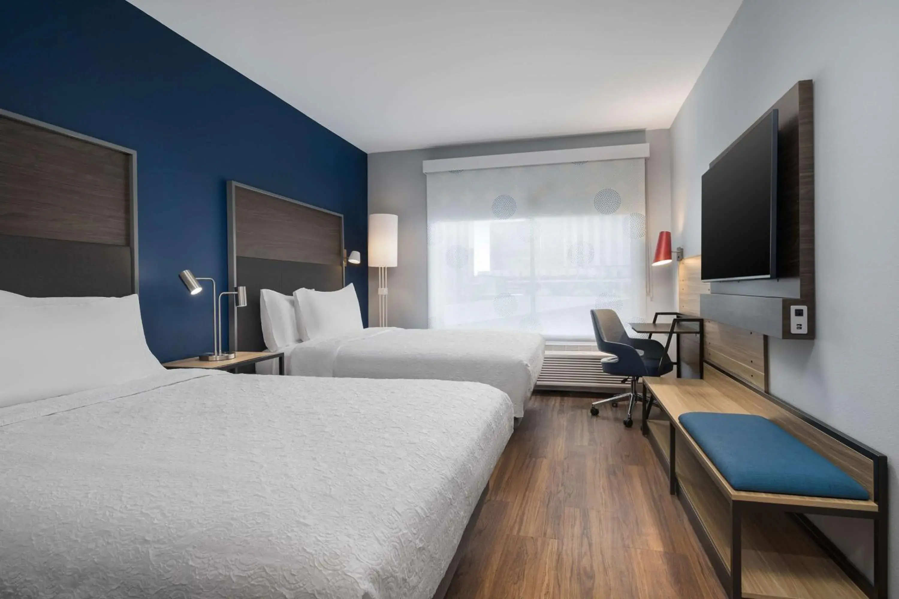 Queen Room with Two Queen Beds - Hearing Access in Tru By Hilton Phoenix Midtown Queen Room with Two Queen Beds - Hearing Access in Tru By Hilton Phoenix Midtown