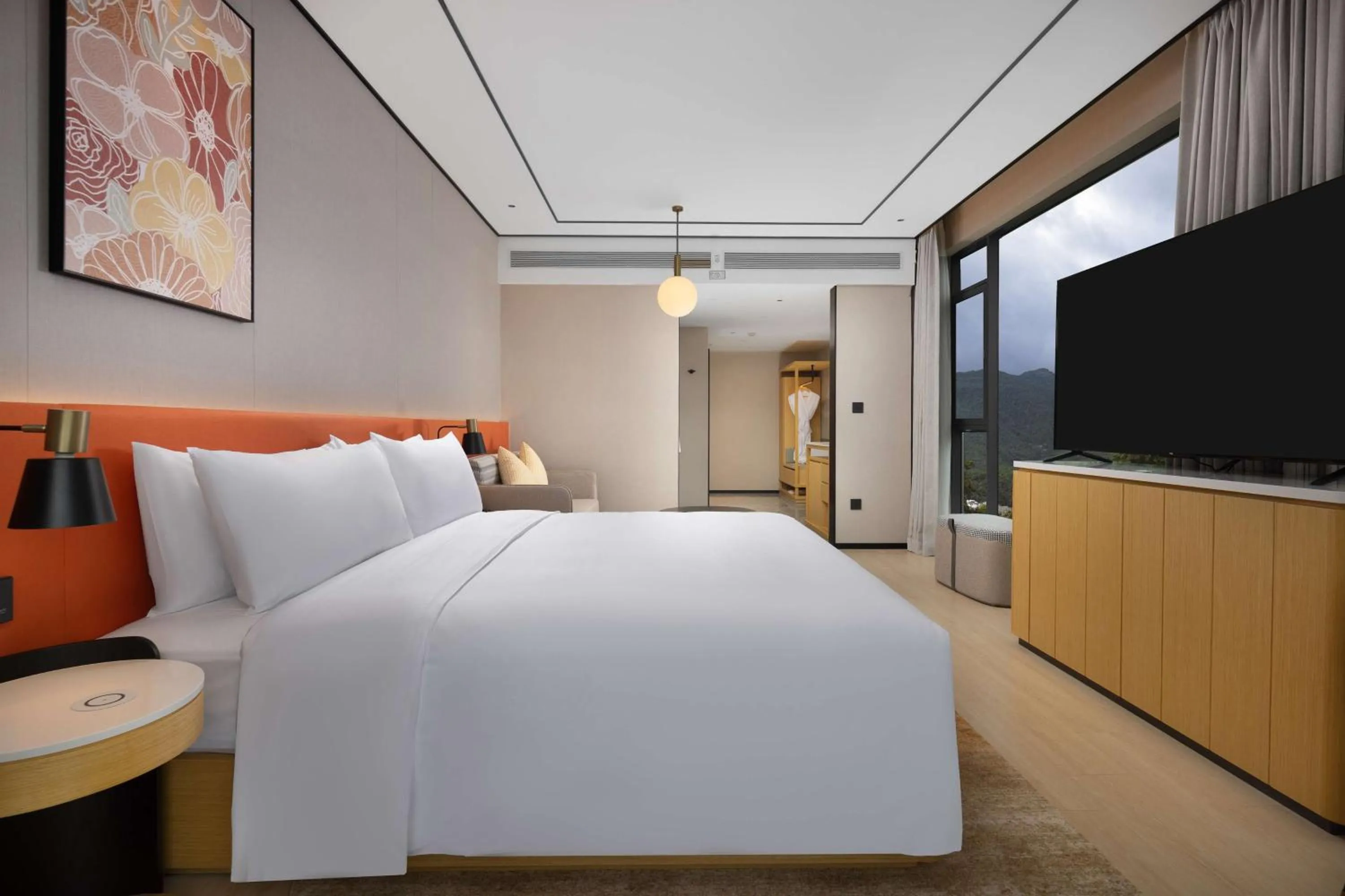 Living room, Bed in Hilton Garden Inn Dali Ancient City