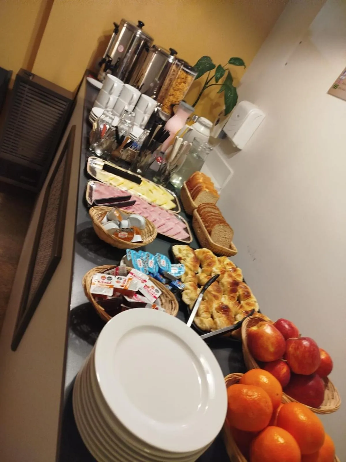 Food in Hostal malvinas