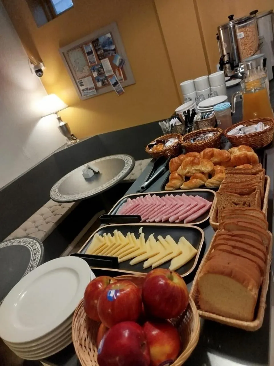 Breakfast in Hostal malvinas