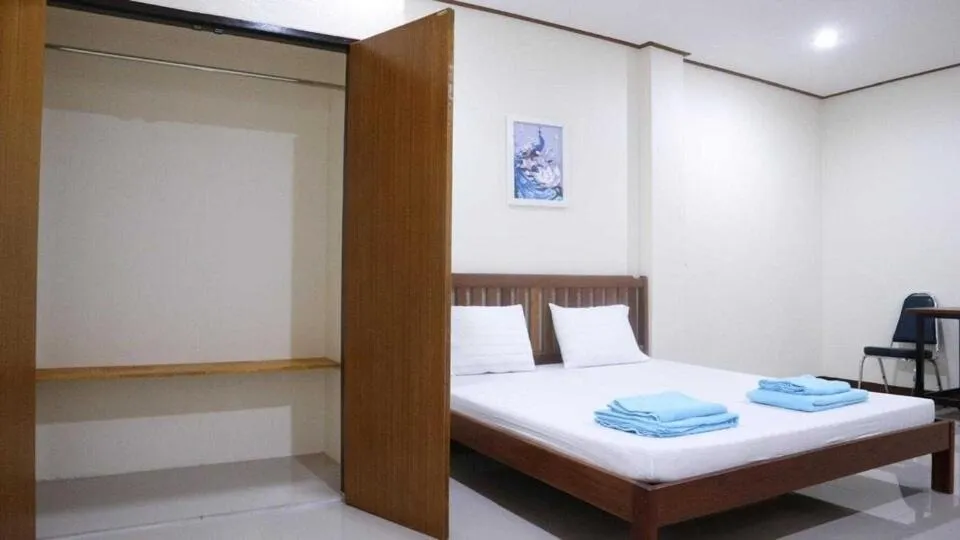 Other, Bed in Capital O 75521 Sang Siri Apartment