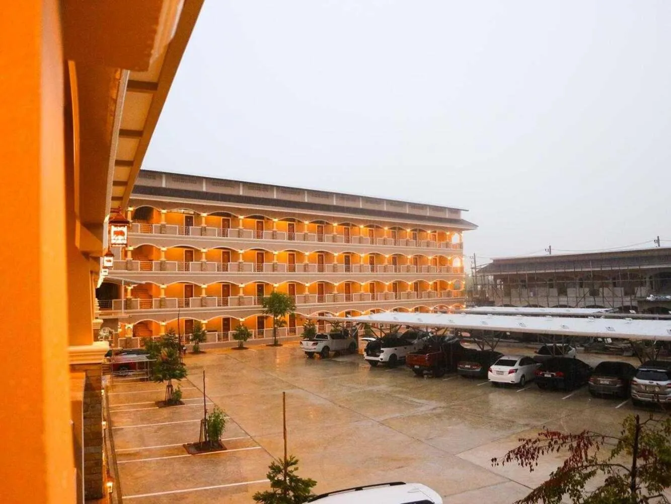 Facade/entrance in Capital O 75521 Sang Siri Apartment