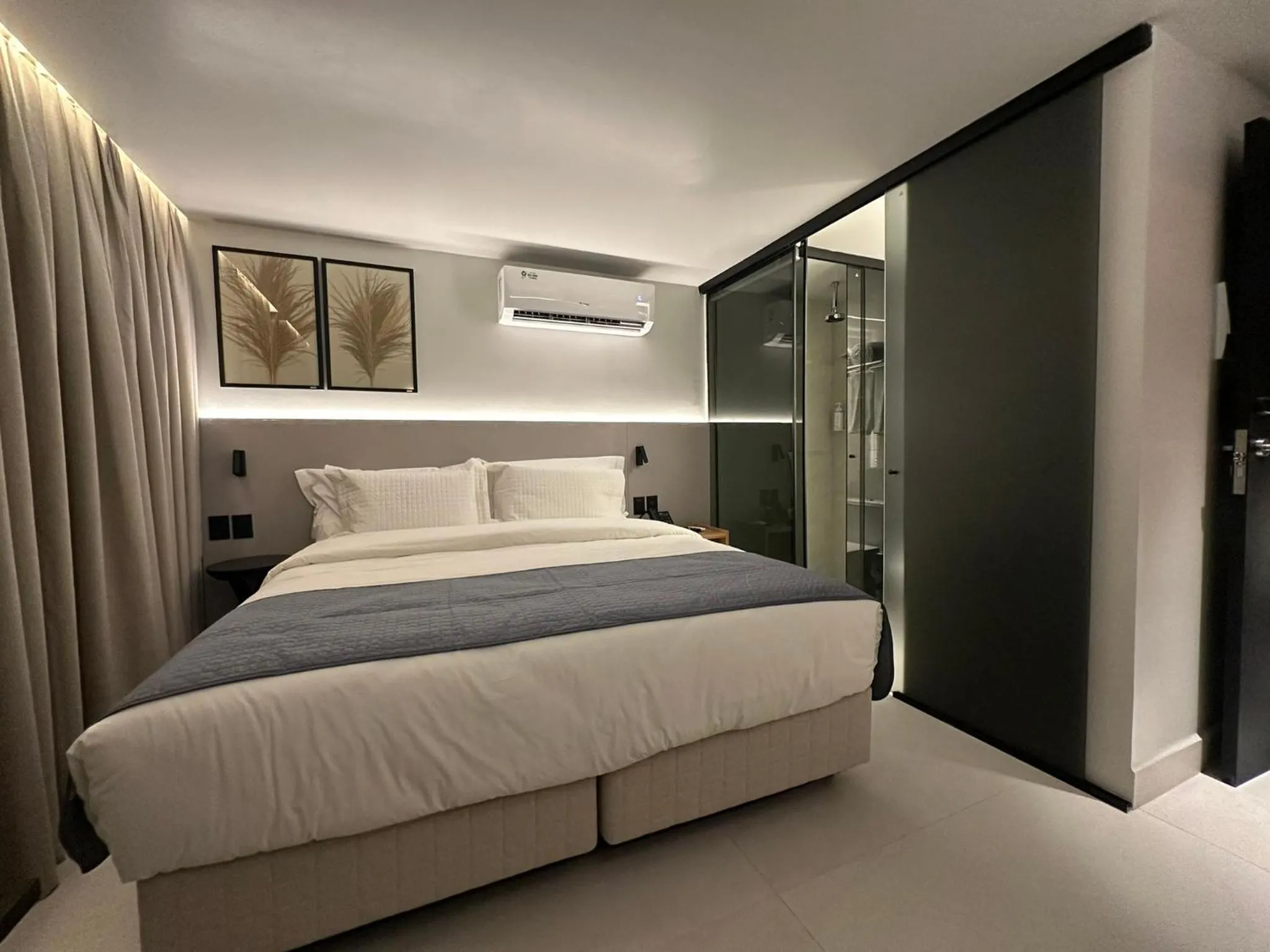 Bed in Icon Hotel by Welkom