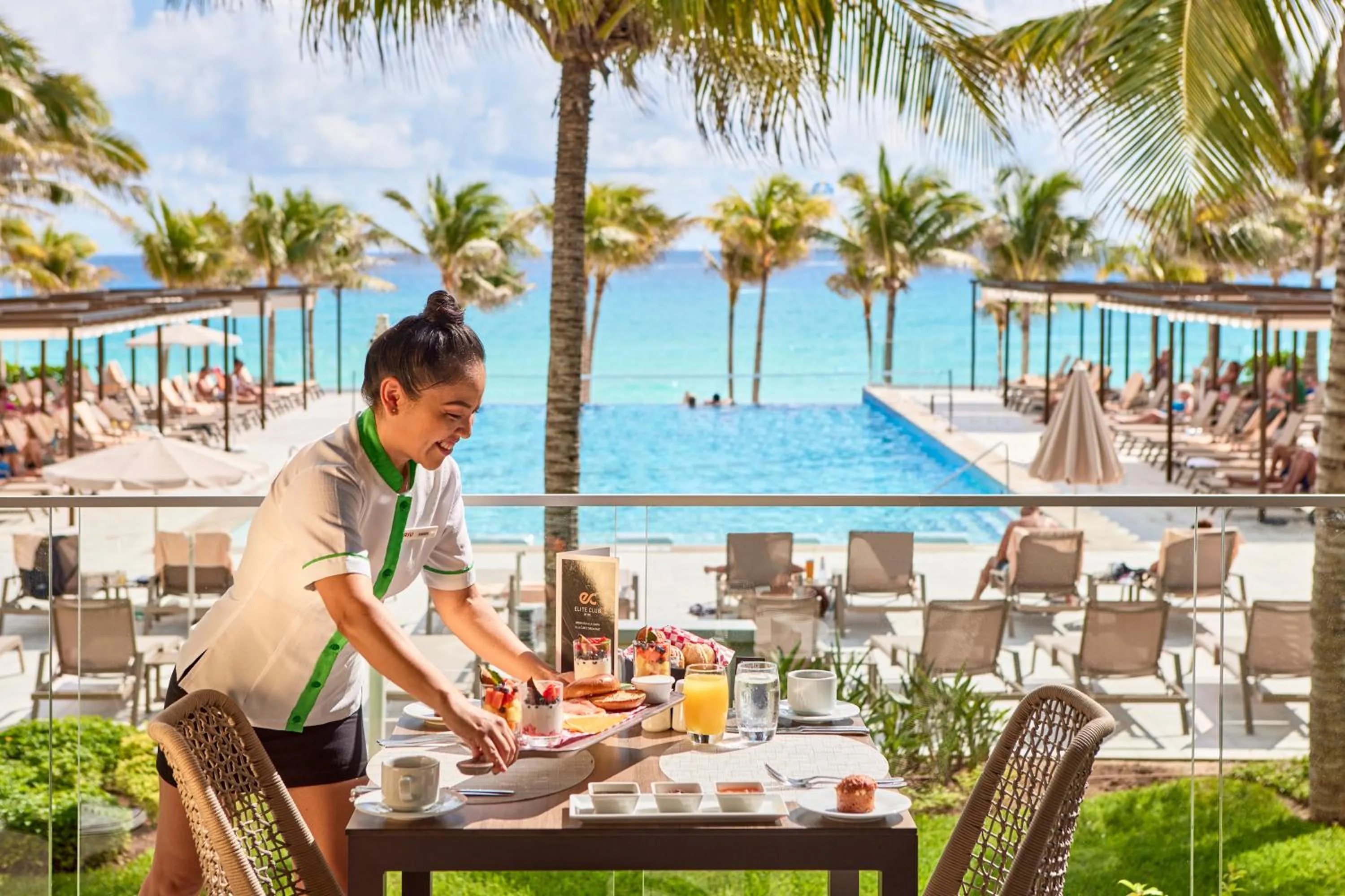 Breakfast in Riu Palace Kukulkan - Adults Only - All Inclusive