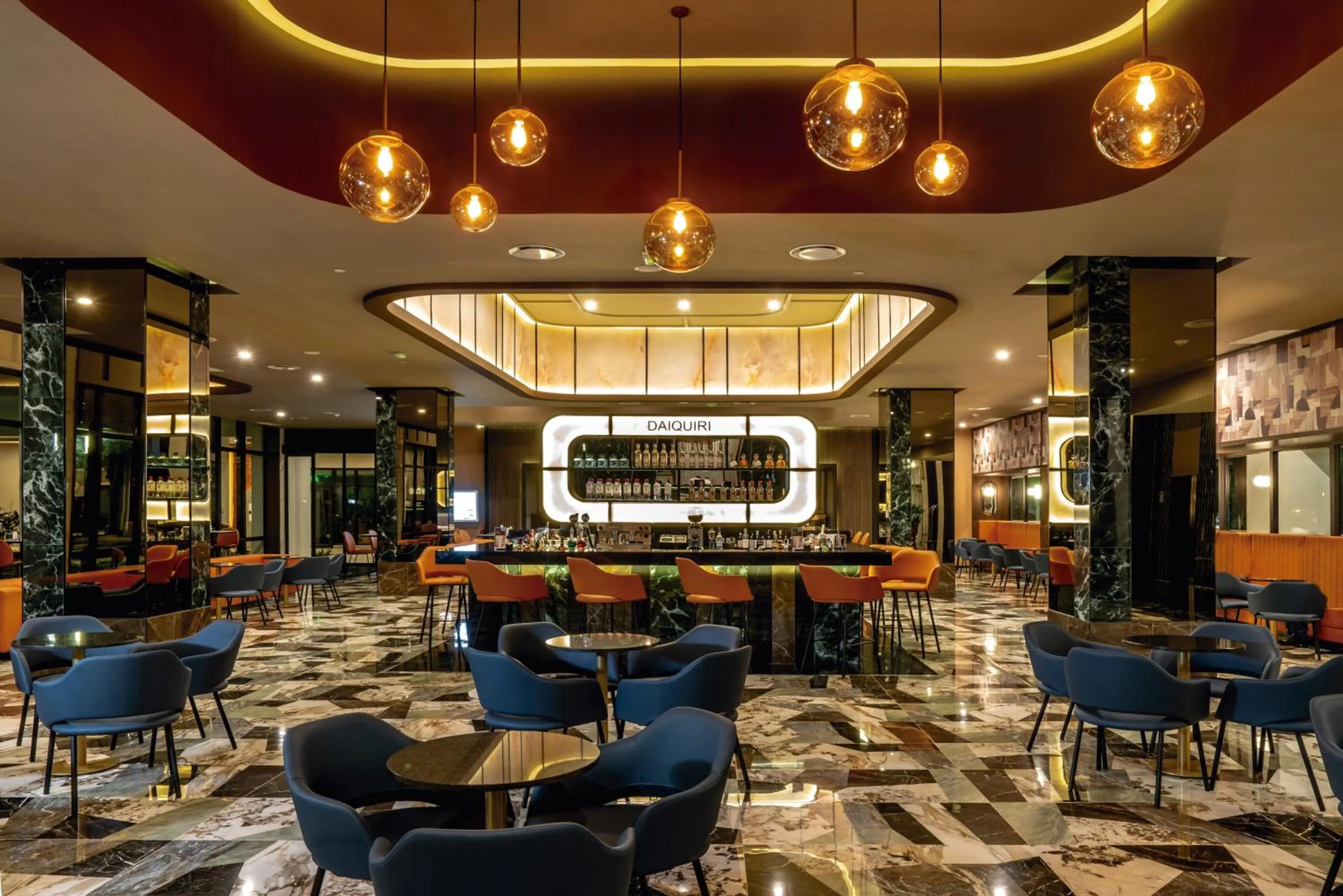 Lounge or bar in Riu Palace Kukulkan - Adults Only - All Inclusive