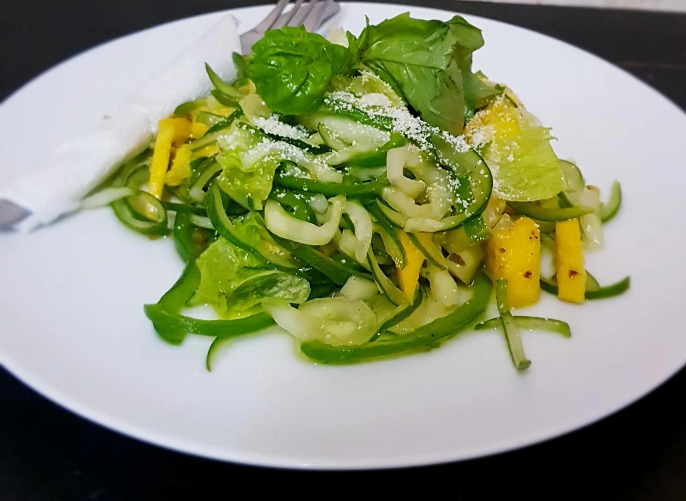 Food and drinks in Kencana Garden