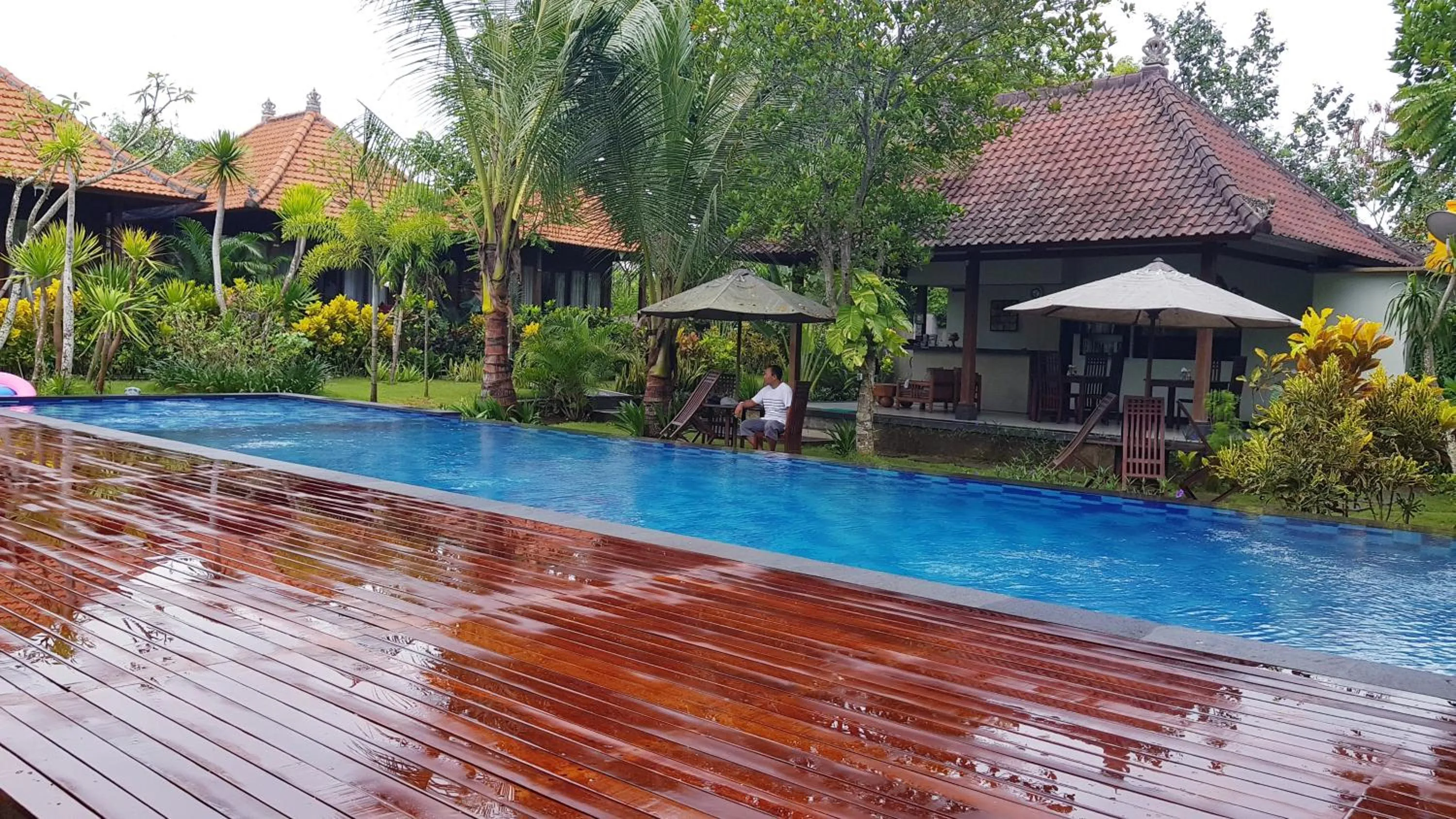 Swimming pool in Kencana Garden