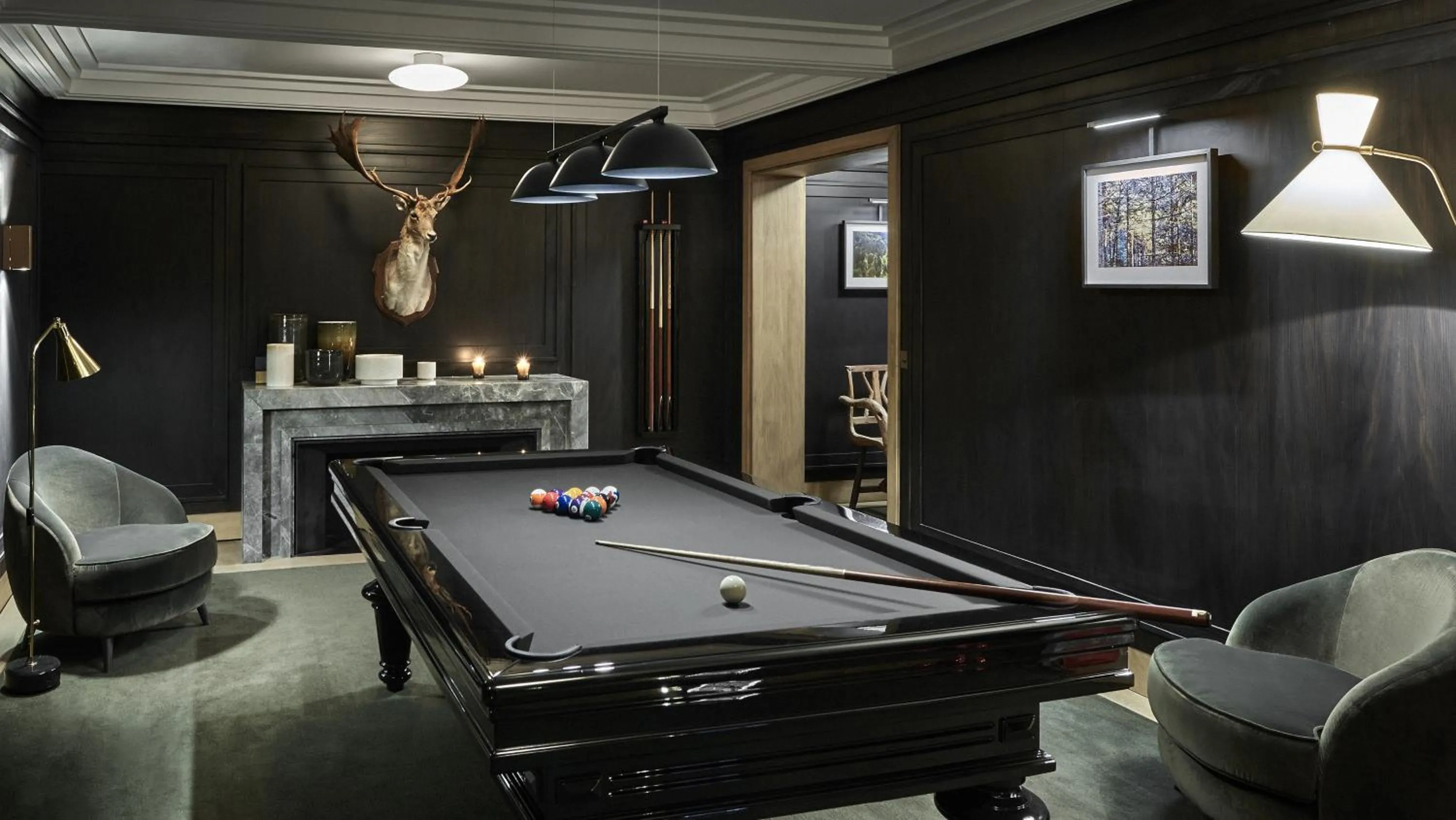 Billiard in Apogée Courchevel, Oetker Hotels