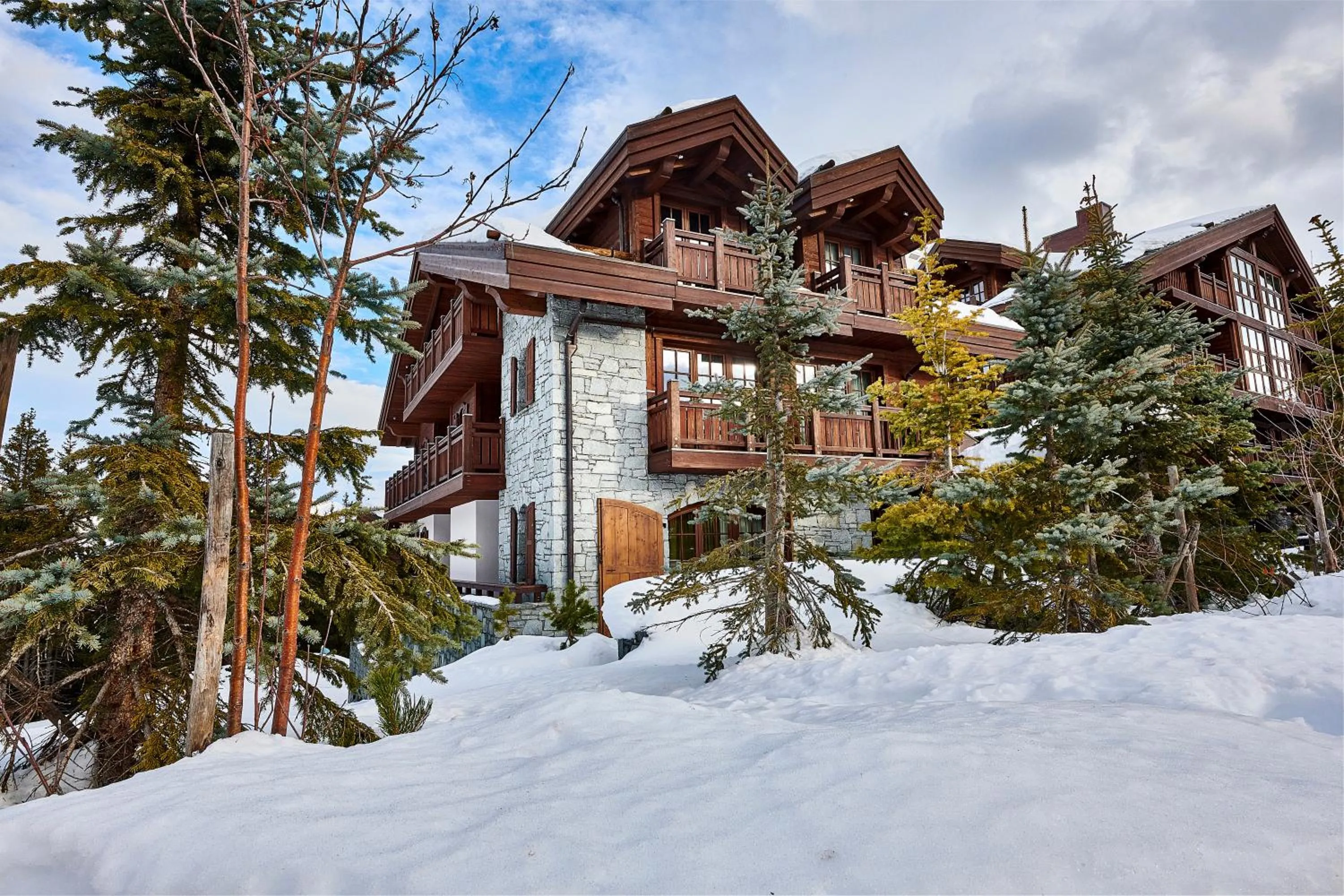 Property building in Apogée Courchevel, Oetker Hotels